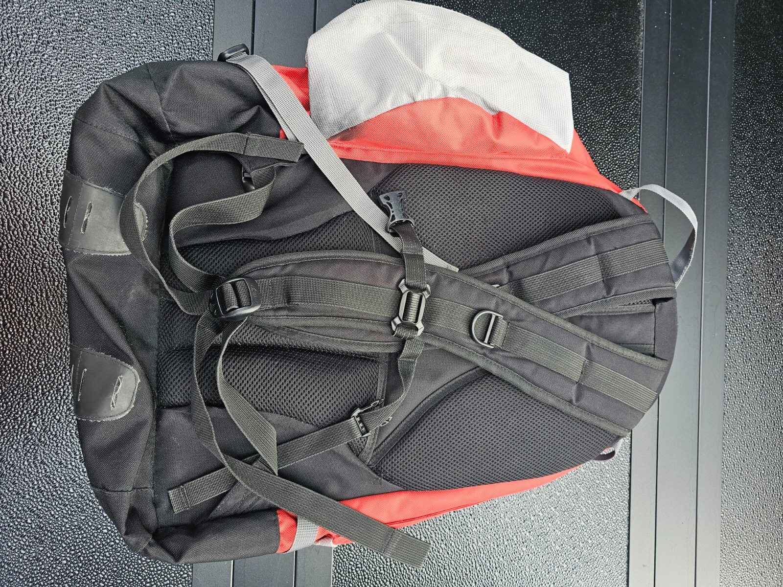 Cabelas Hiking Hydration Internal Frame Backpack CB26157 Orange Black Gray