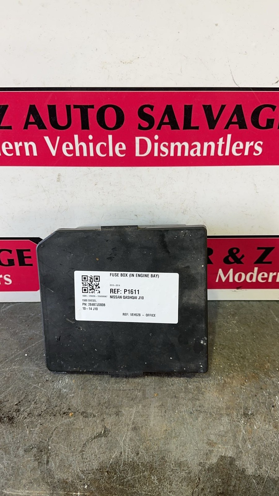 Nissan Qashqai J10 2010-2014 FUSE BOX (IN ENGINE BAY) 284B7JD00B