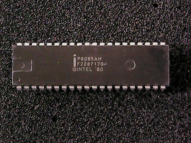 P8085AH - Intel Microprocessor CPU (DIP-40)