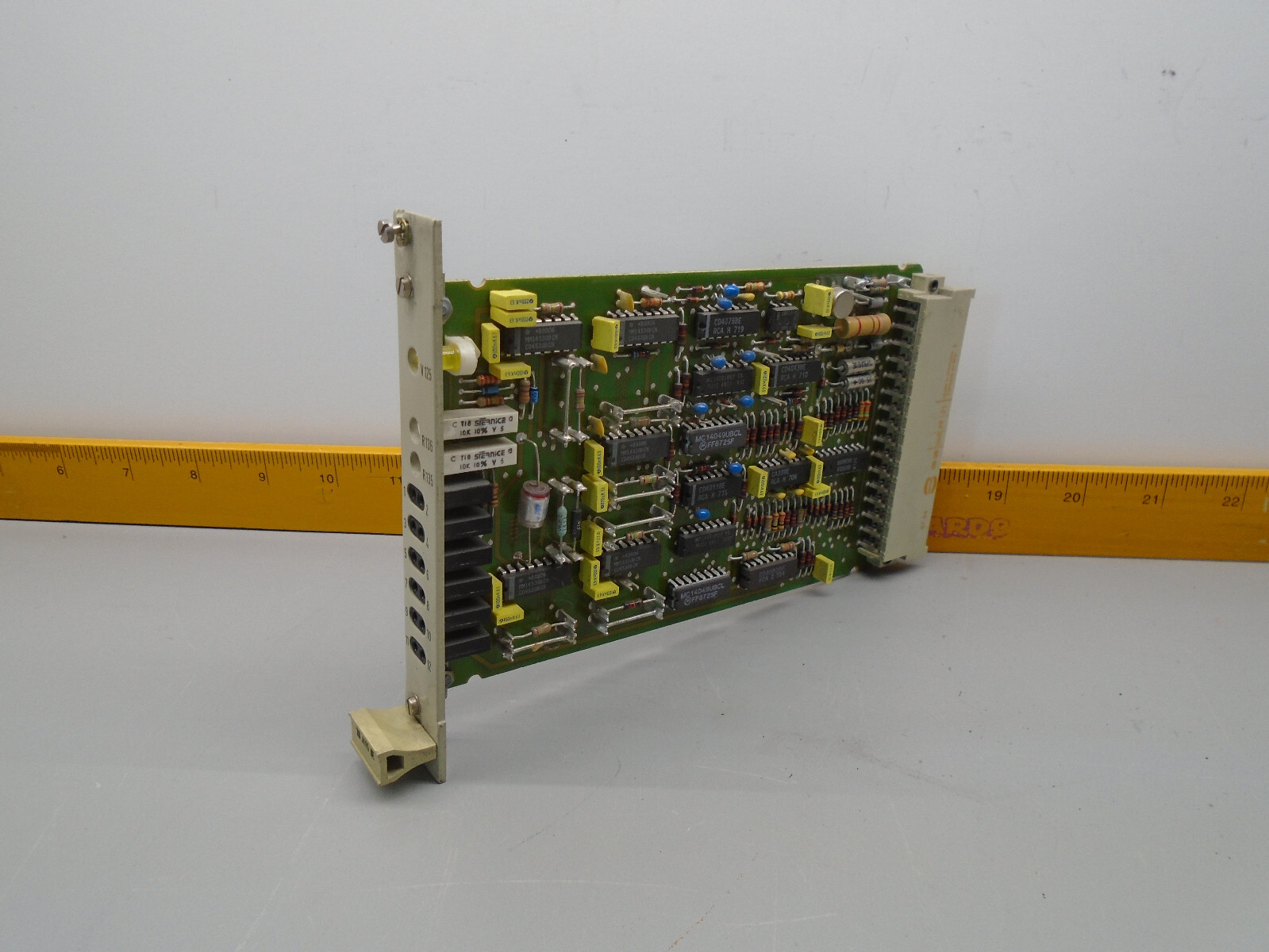 HIEE 400897 R1    XD A105 BE HI903504-310/8   ABB Board.  N401