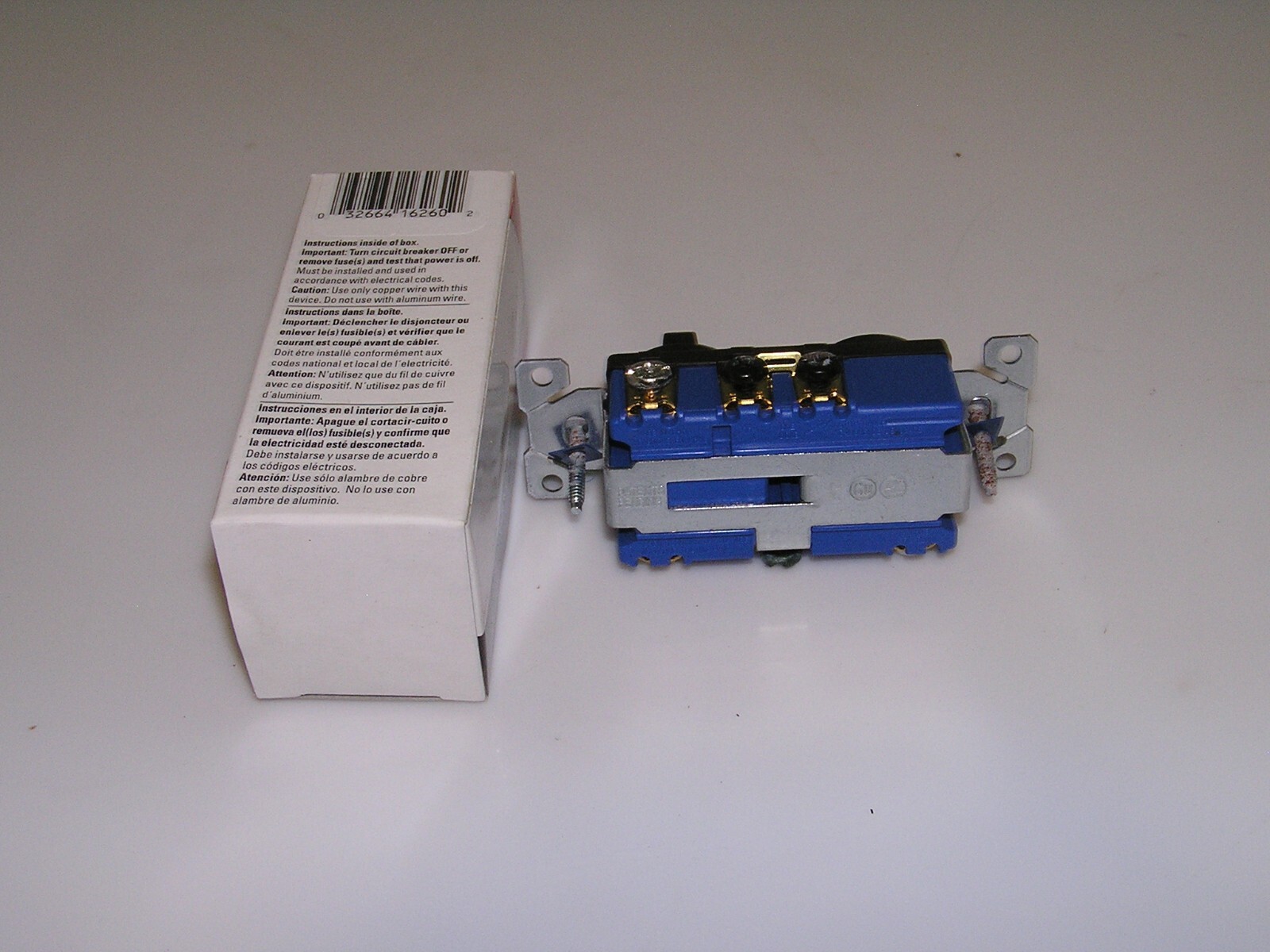 COOPER WIRING DEVICES 294B - BOX COMBINATION 3- WAY SWITCH AND PILOT LIGHT