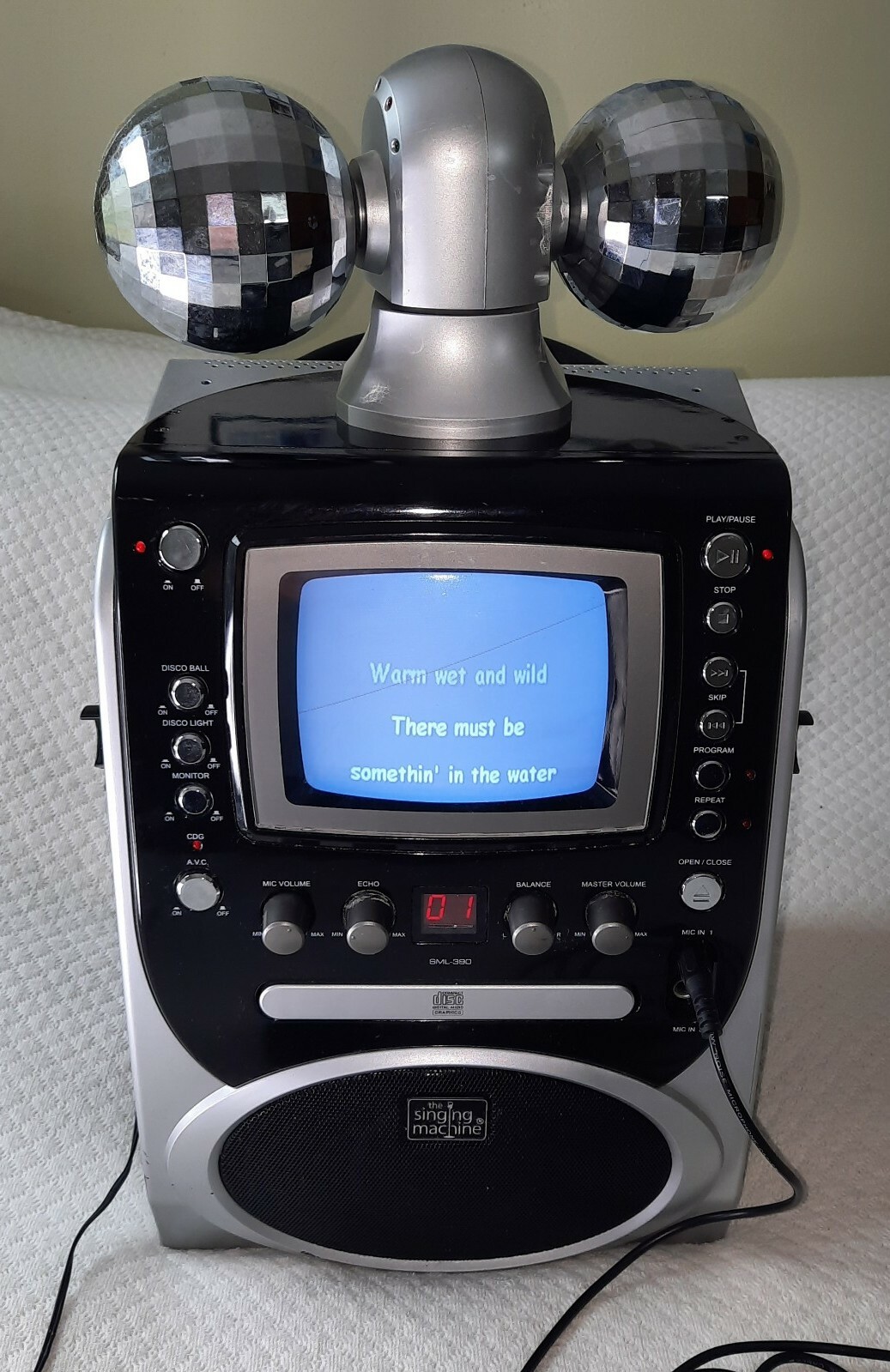 The Singing Machine Model #SML-390 Rotating Disco Ball Lights