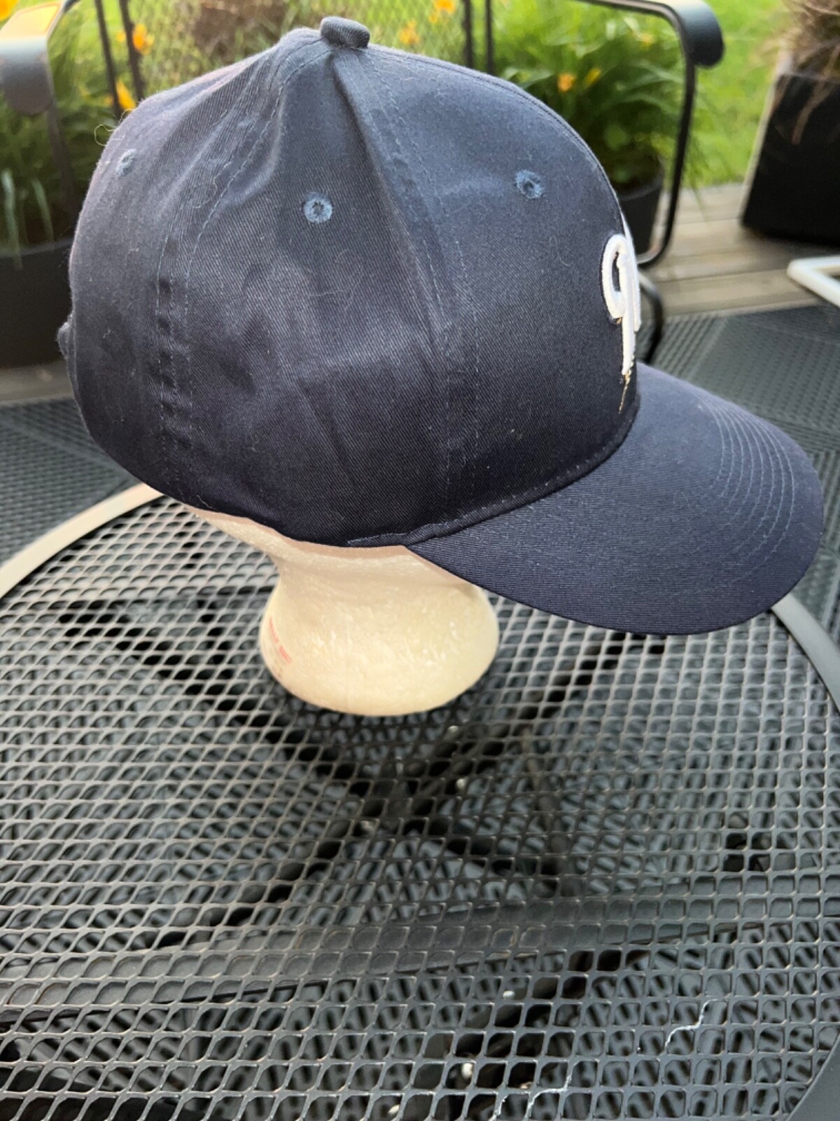 Milwaukee Brewers Team MLB Navy blue with White and Wheat Hat Cap Hook Loop EUC