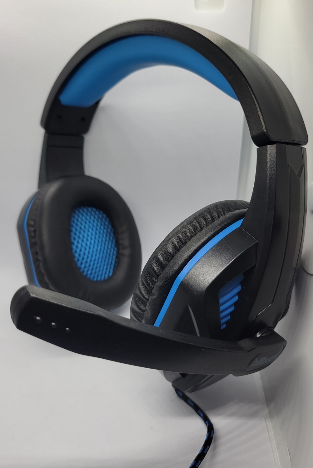 BillBoard Computer Gaming Headset with acustic insulation EarPads 3.5mm AUX TRRS