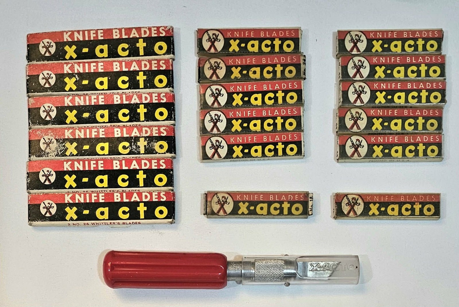 LOT of Vintage X-Acto No #26/24/22/18/11/ Replacement Blades (67 Total) W/Knife