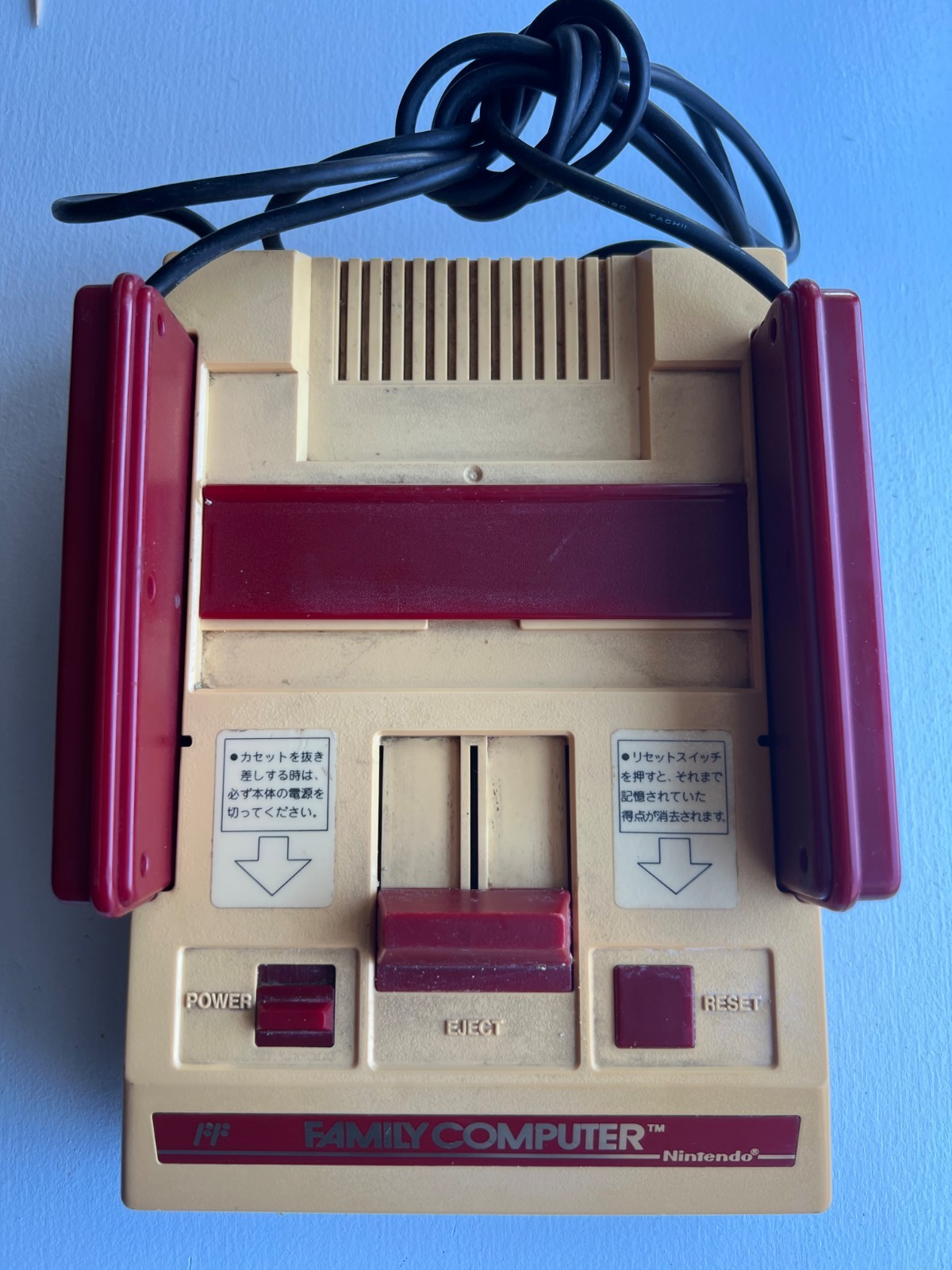 Nintendo Famicom Console with 2 Controllers - OEM - Used - Japan Import - Tested