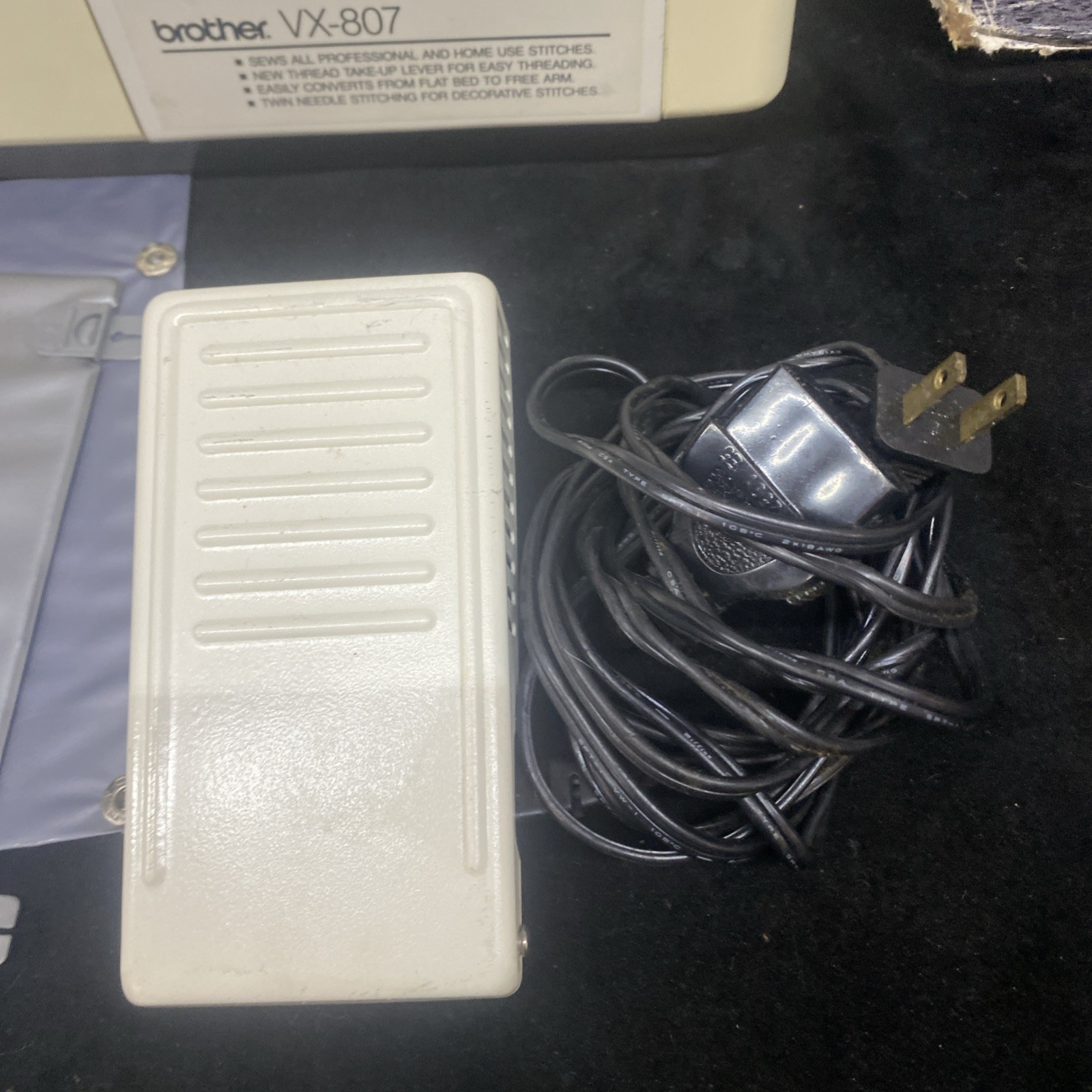 Brother VX-807 Sewing Machine With Box Manual & Foot Pedal