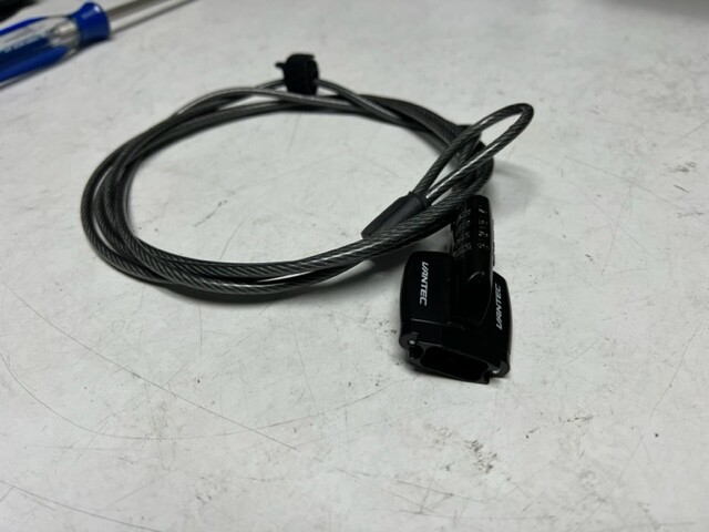Vantec SecuriCable Combination Cable Lock Laptop/Projector VGA Port