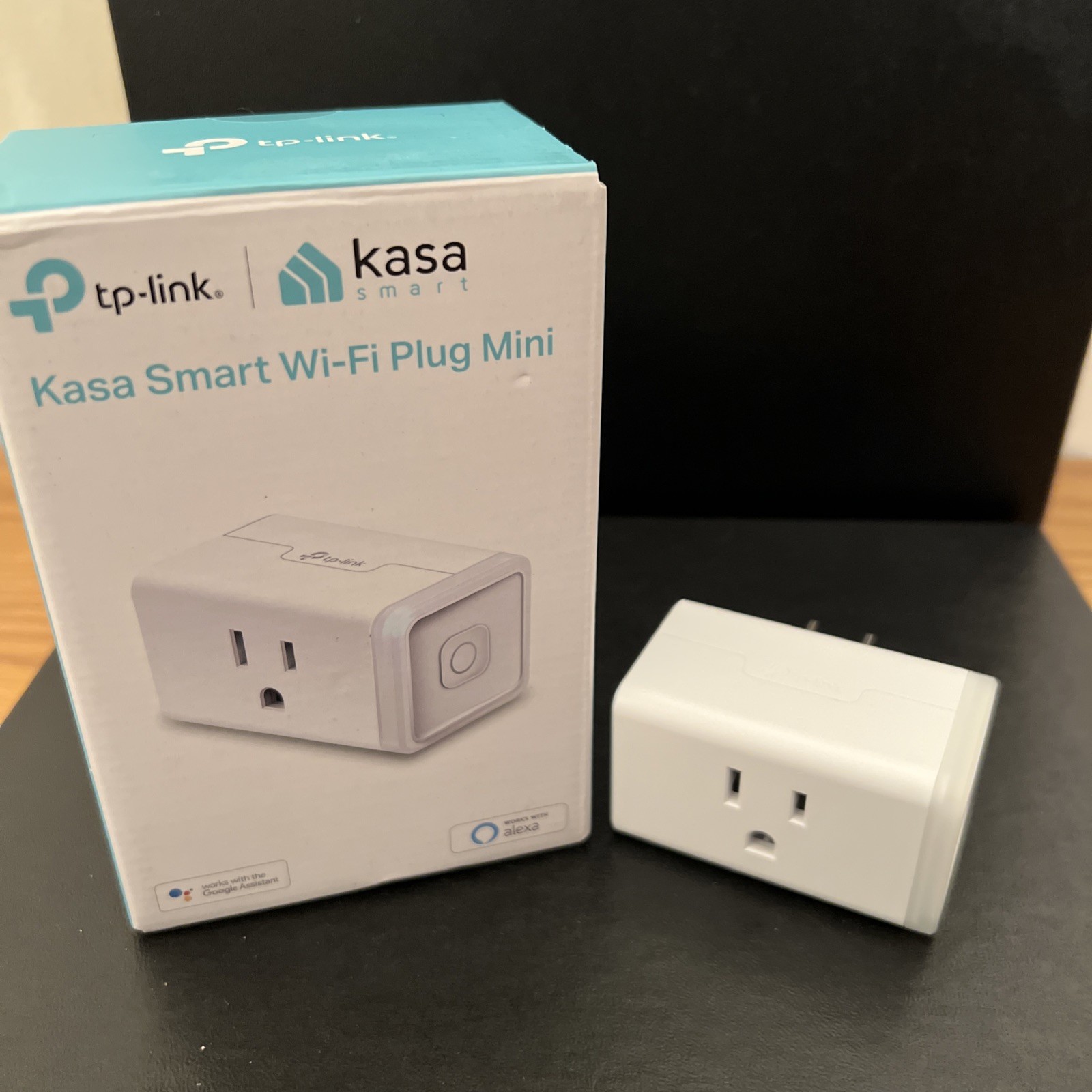 Kasa Smart Wi-Fi Plug Mini by TP-Link White Model HS105 in original box