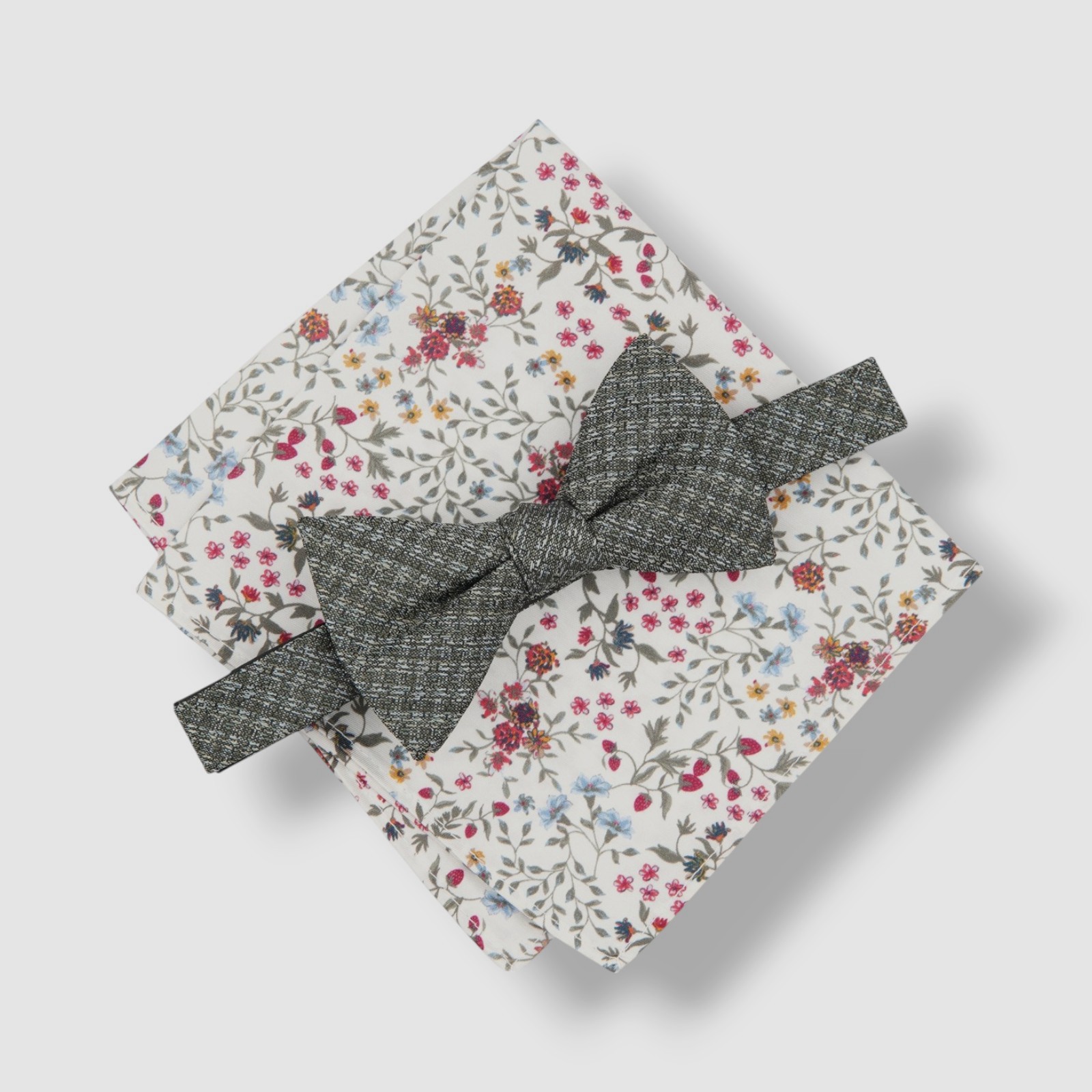 Bar III Men's Green Milan Check Bow Tie & Floral Pocket Square 2-Piece Set