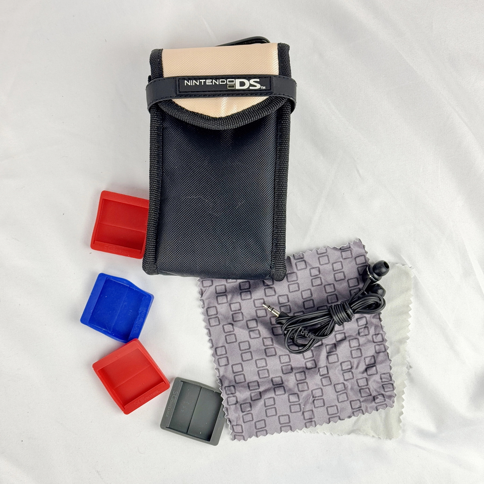 Nintendo DS2 Travel/Carrying Soft Case with Accessories