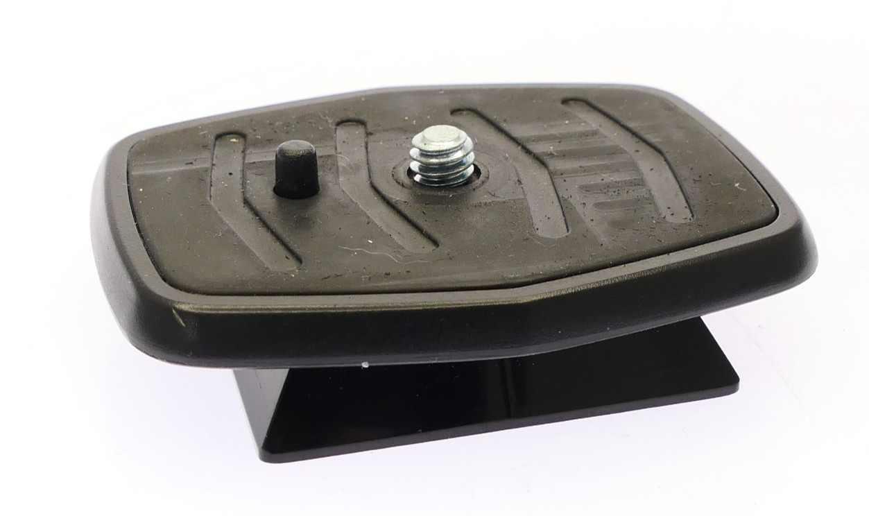 Velbon QB-4W quick release plate