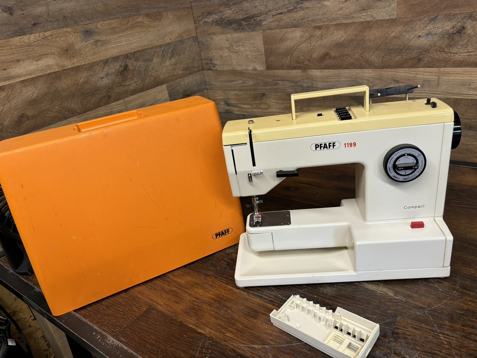 Vintage PFAFF 1199 Sewing Machine Made in Germany UNTESTED DUE TO MISSING PEDAL