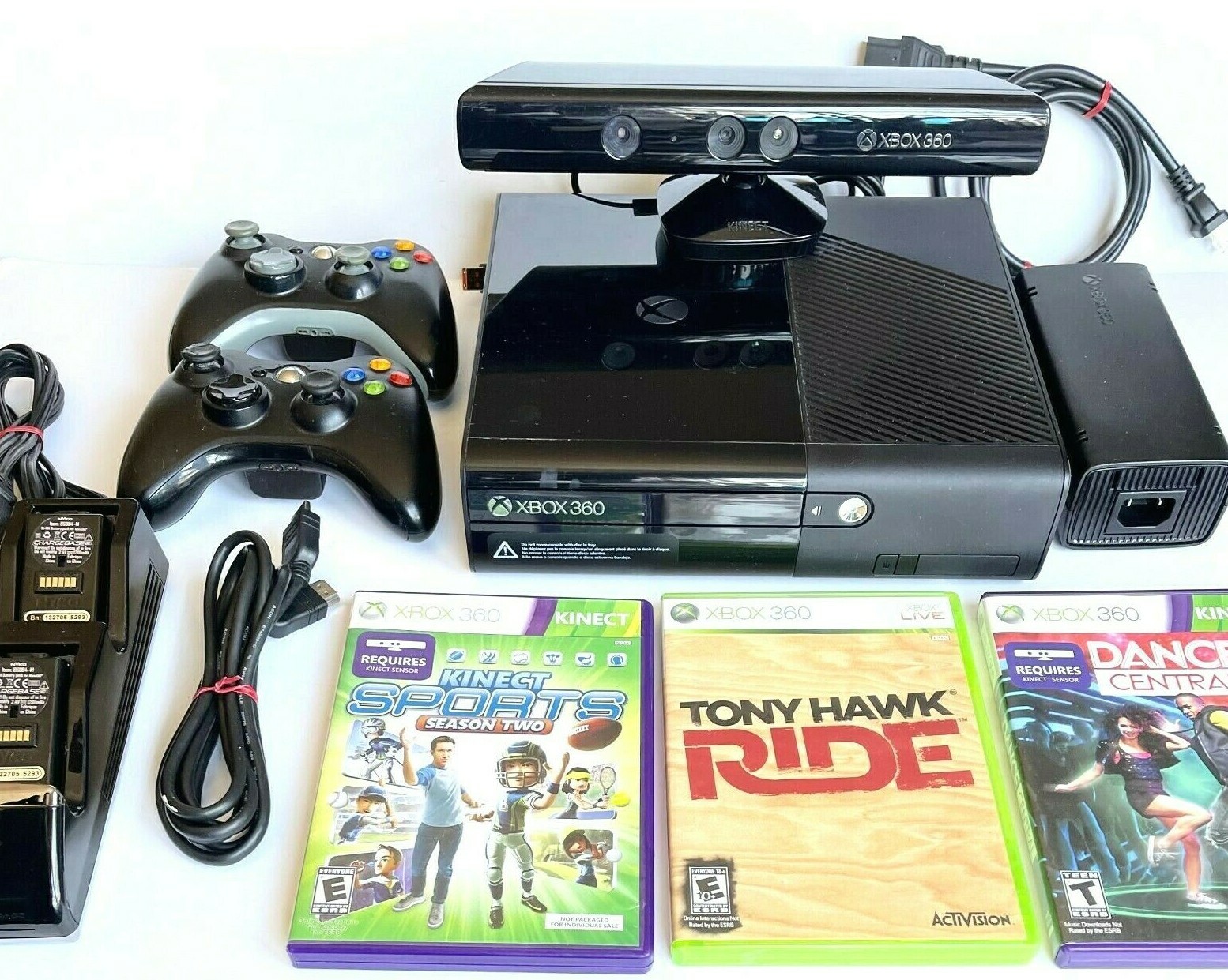 XBOX 360 CONSOLE + 2 CONTROLLERS, CHARGER, KINNECT, POWER, HDMI CABLES & 3 GAMES
