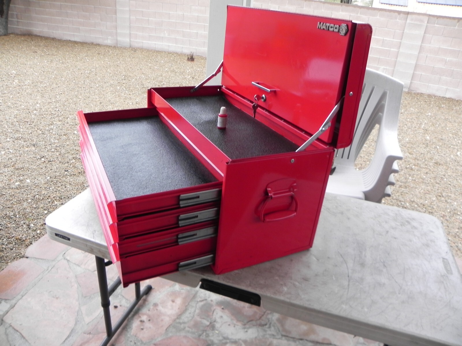 Matco Tools 4 Drawer Heavy Duty Flip Top Chest Fire Red 2 Keys (Super Rare)