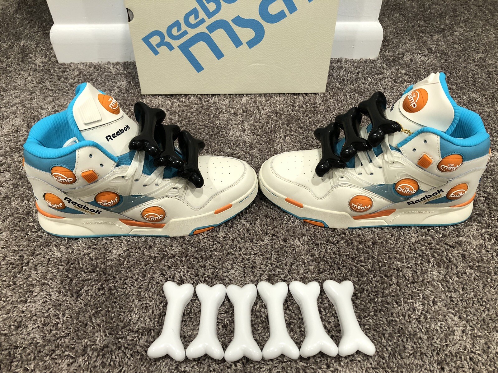 2 Sets! Reebok Pump Bones, Fit all Sizes
