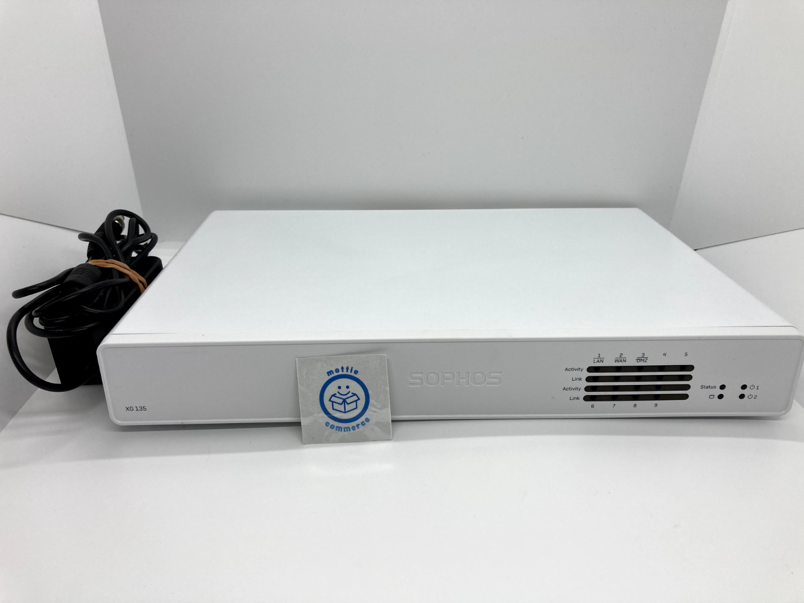 Sophos XG 135 REV 3 Firewall Desktop appliance  w/adapter Used JP