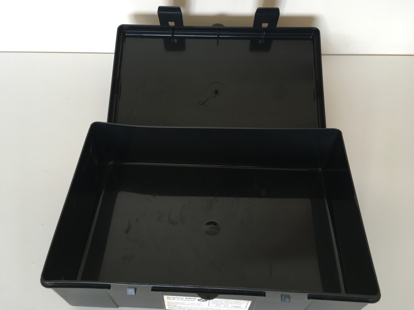 BMW E34 E31 first aid kit box 52201859303 empty
