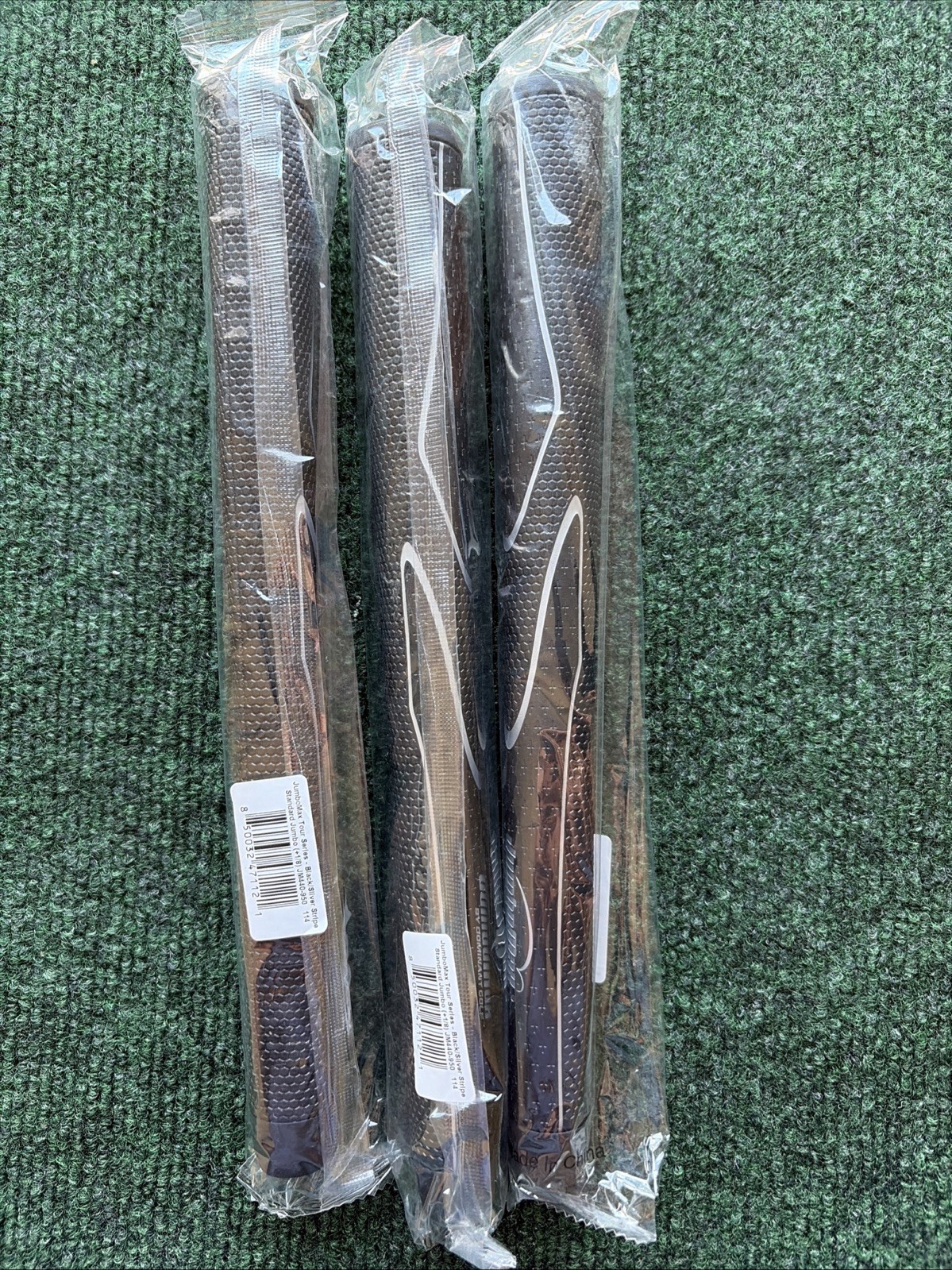 JumboMax Tour Series Golf Grips - Black/Silver Standard (+1/8). 3 Each