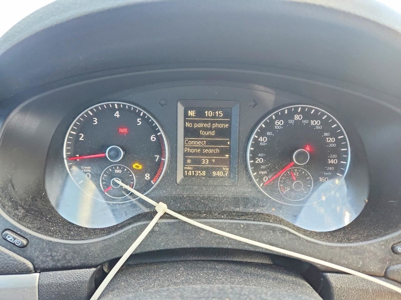 GLI 2012 Glove Box 5026585