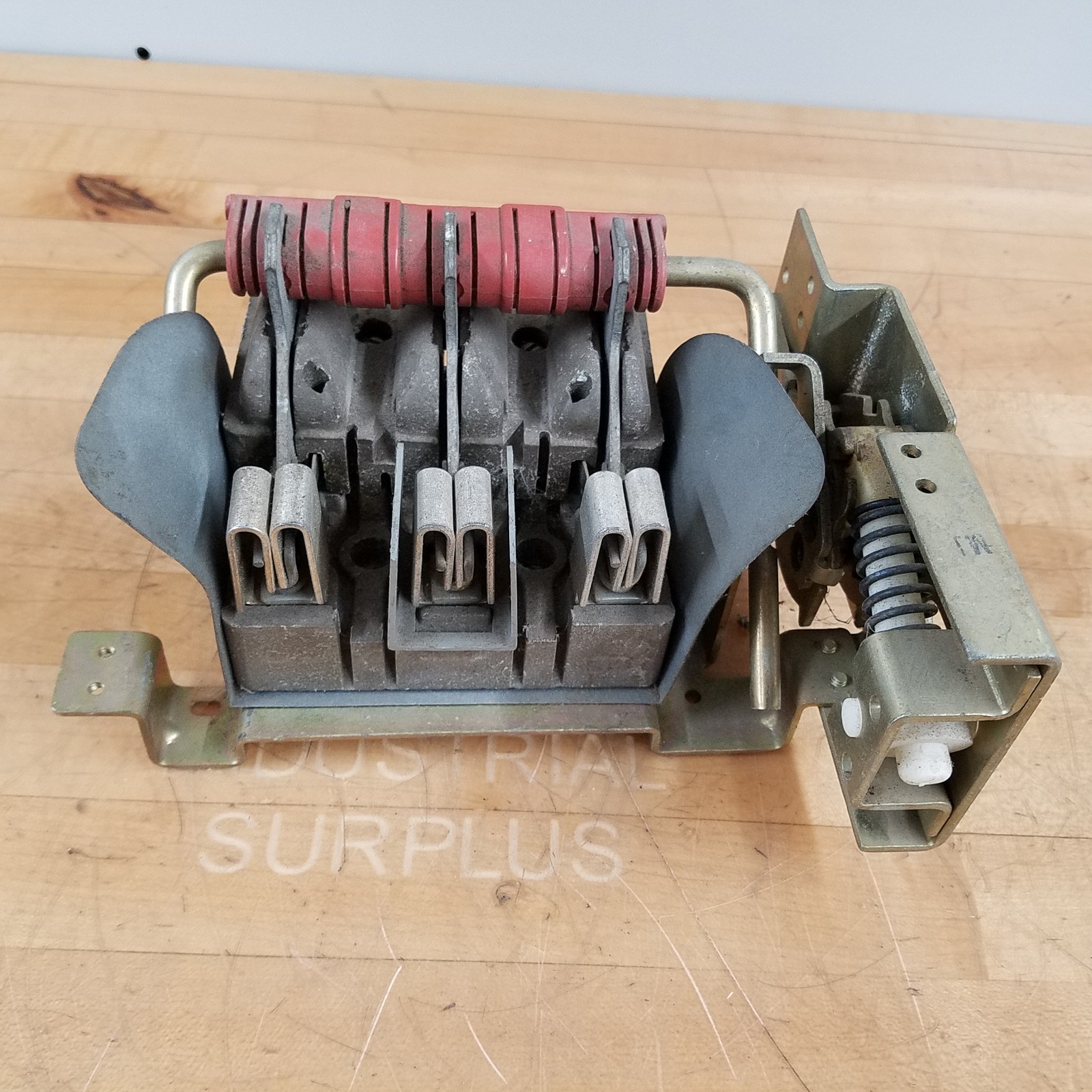 Square D 9422 RD-4 Series A Disconnect Switch, Class 9422, Type RD-4, 3 Pole
