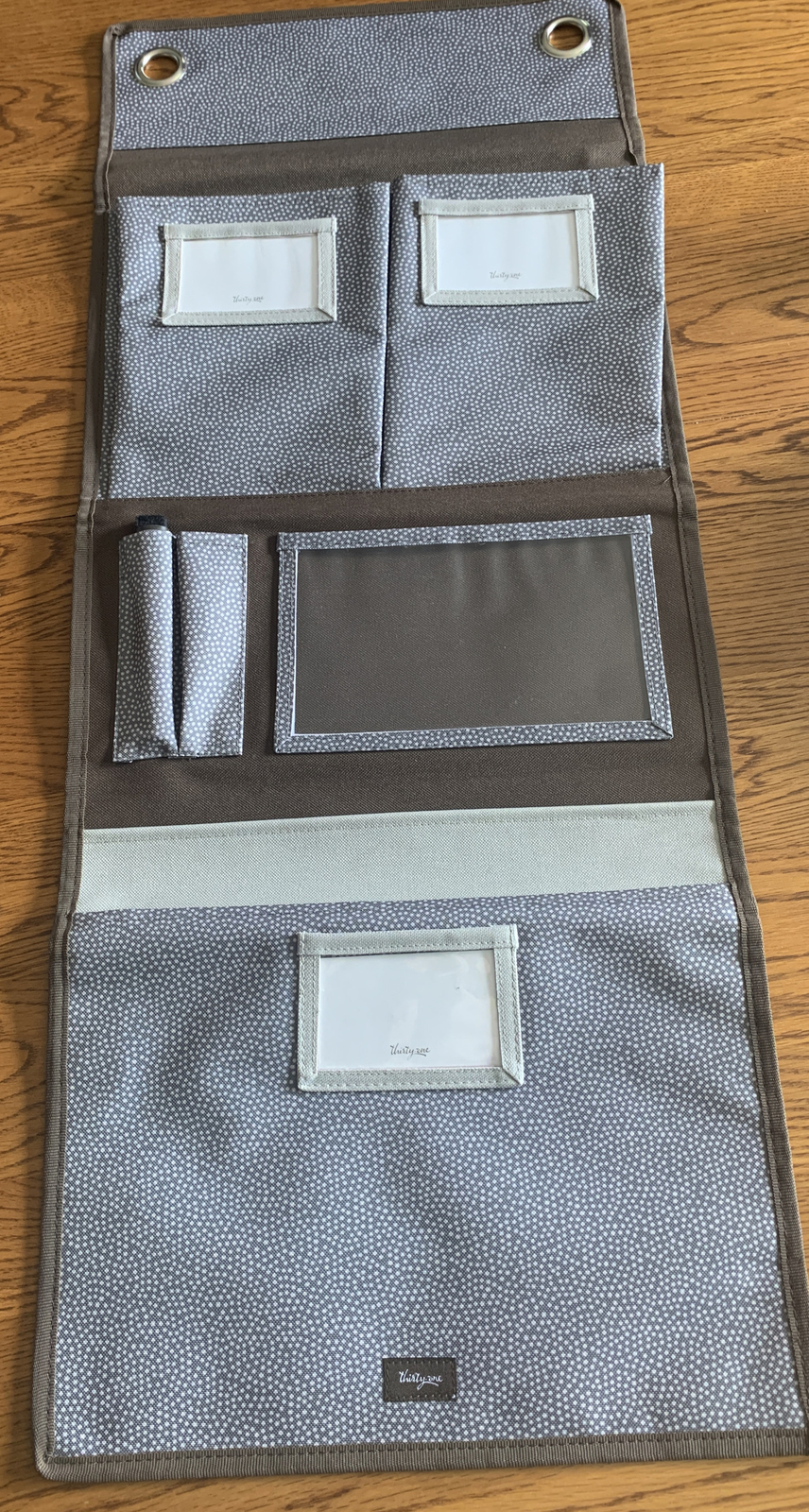 Thirty One 31 Tan Print Office Hang Up Wall / Pocket Organizer Brown dots EUC