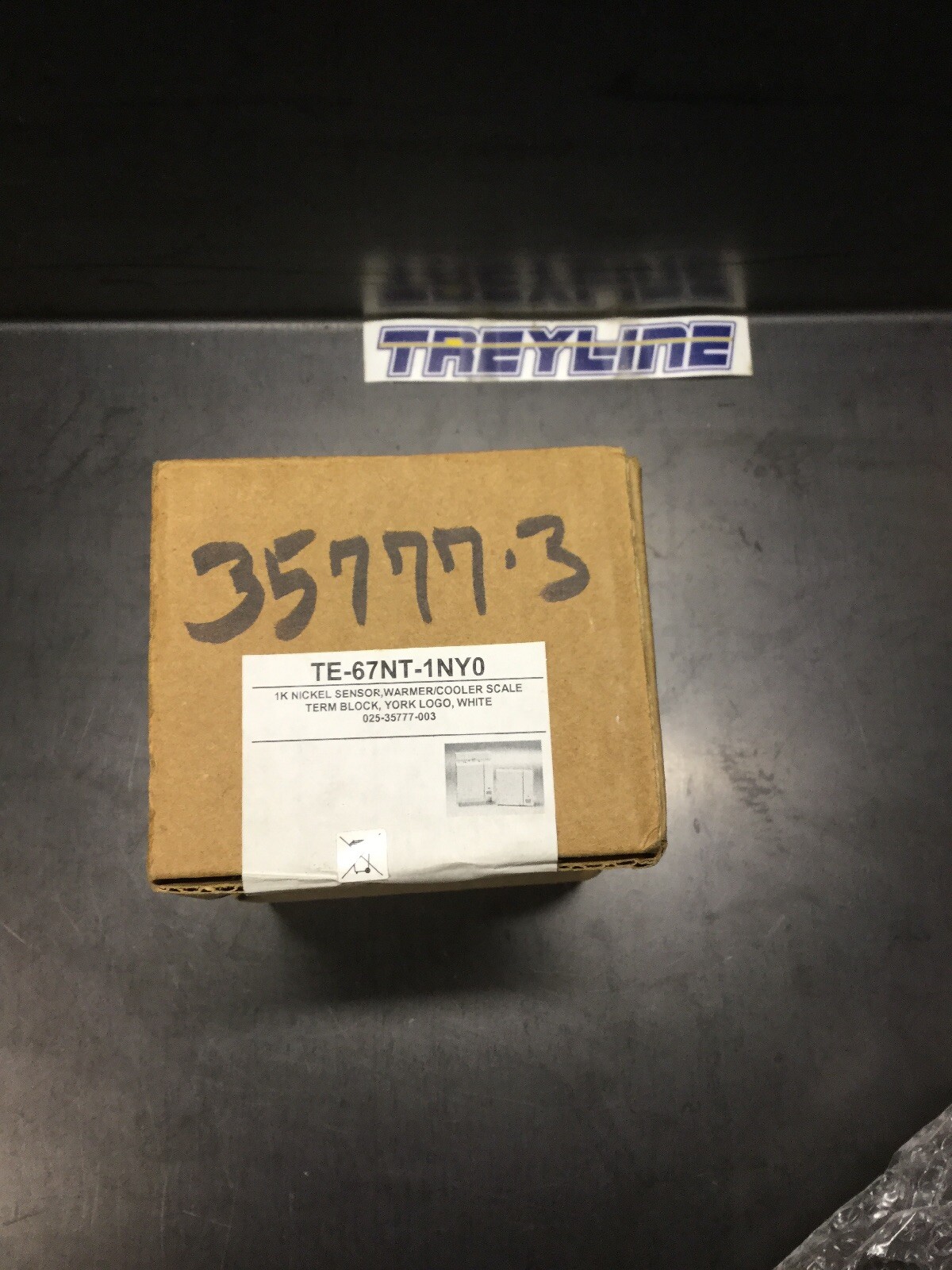 NEW, SEALED, JOHNSON CONTROLS, TE-67NT-1NY0, 1K NICKEL SENSOR, YORK LOGO. (16D-2