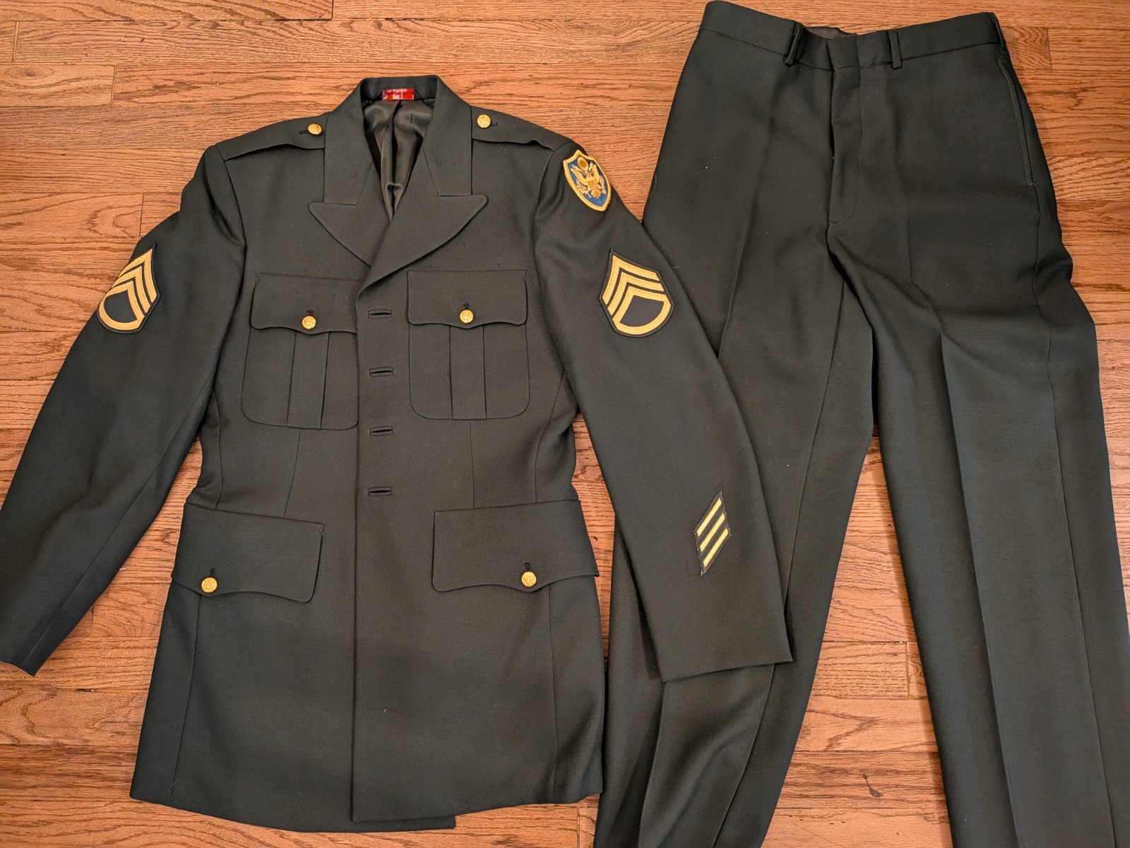 US Army Department of Defense Sargeant Uniform Set 38R by Patriot