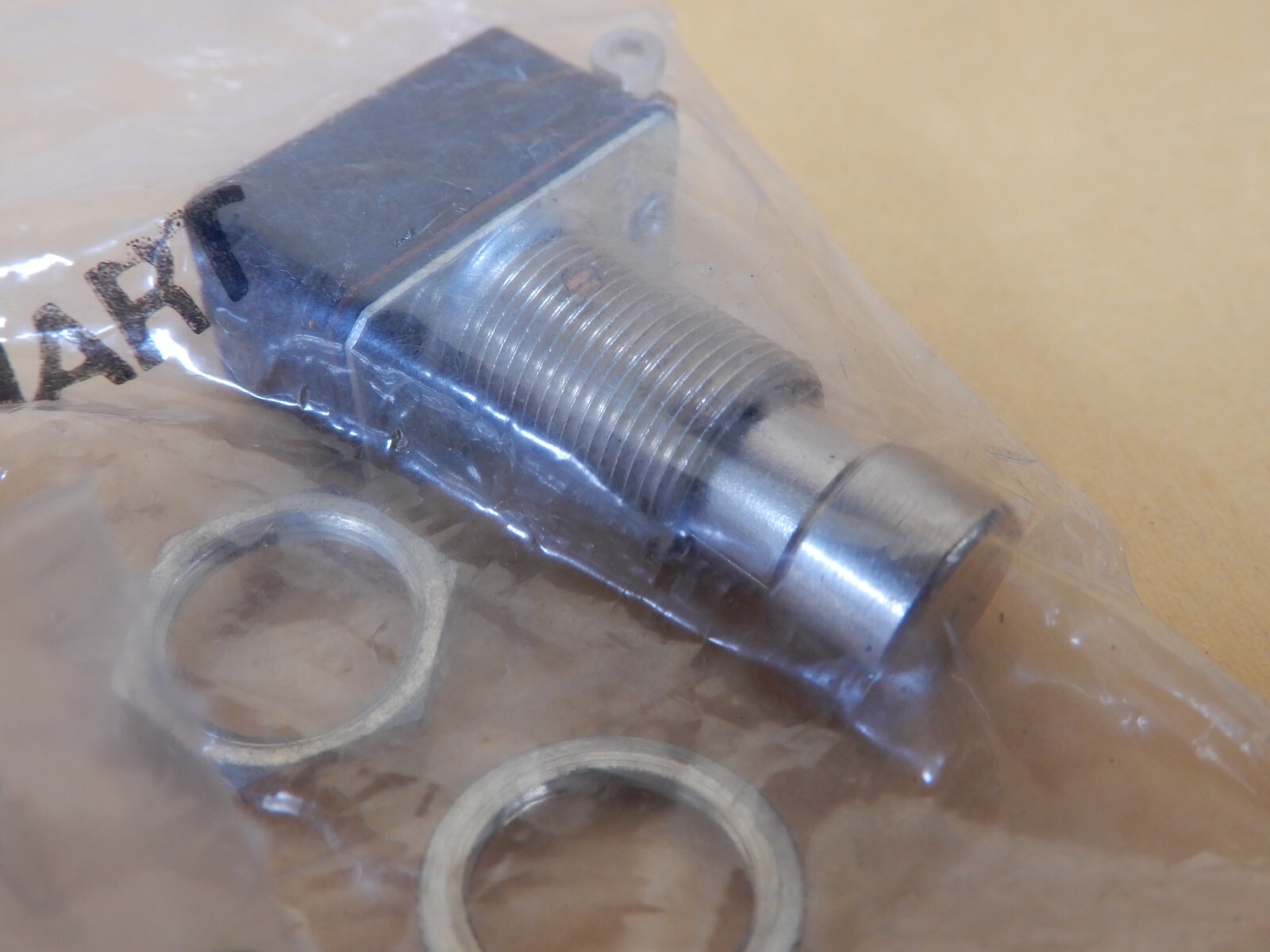 Arrow Hart 80403 Maintained Pushbutton Qty 4 NOS SPST
