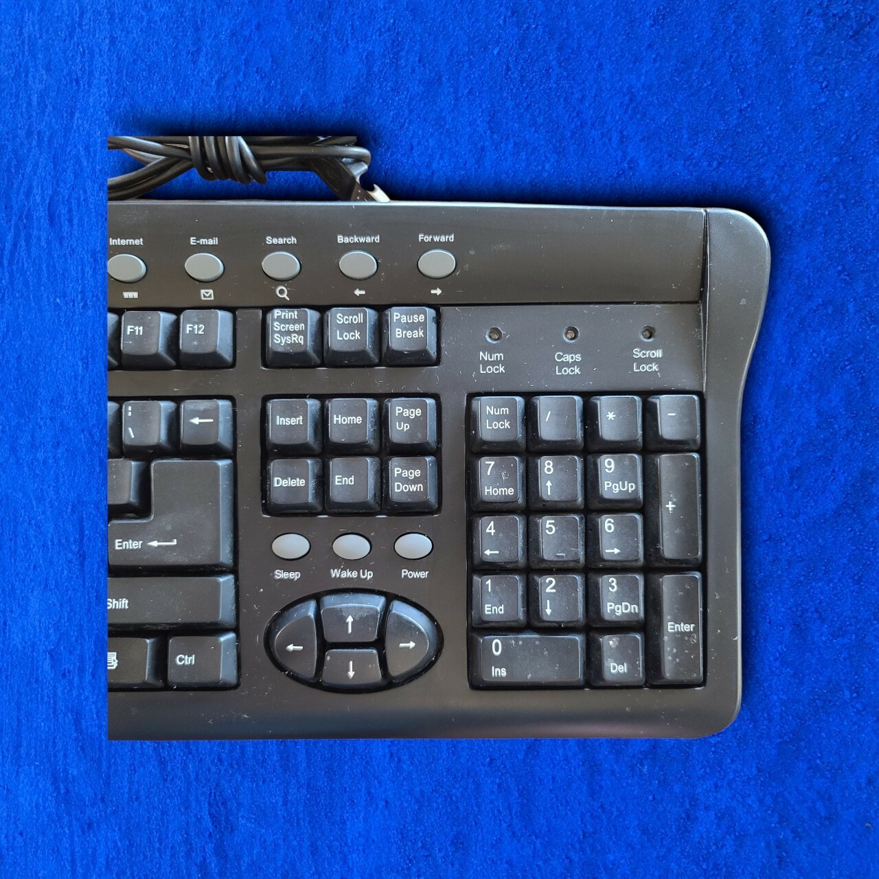 DESIGNER MultiI-Media KEYBOARD USB KB - 558 Black. Pre-owned condition.