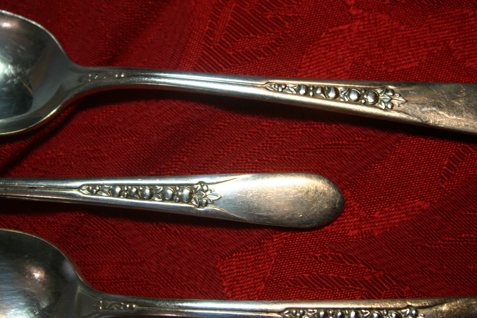 Lot(s) of 4 Teaspoons PRISCILLA-LADY ANN 1941 Silverplate 6 1/8" *Ships Free*