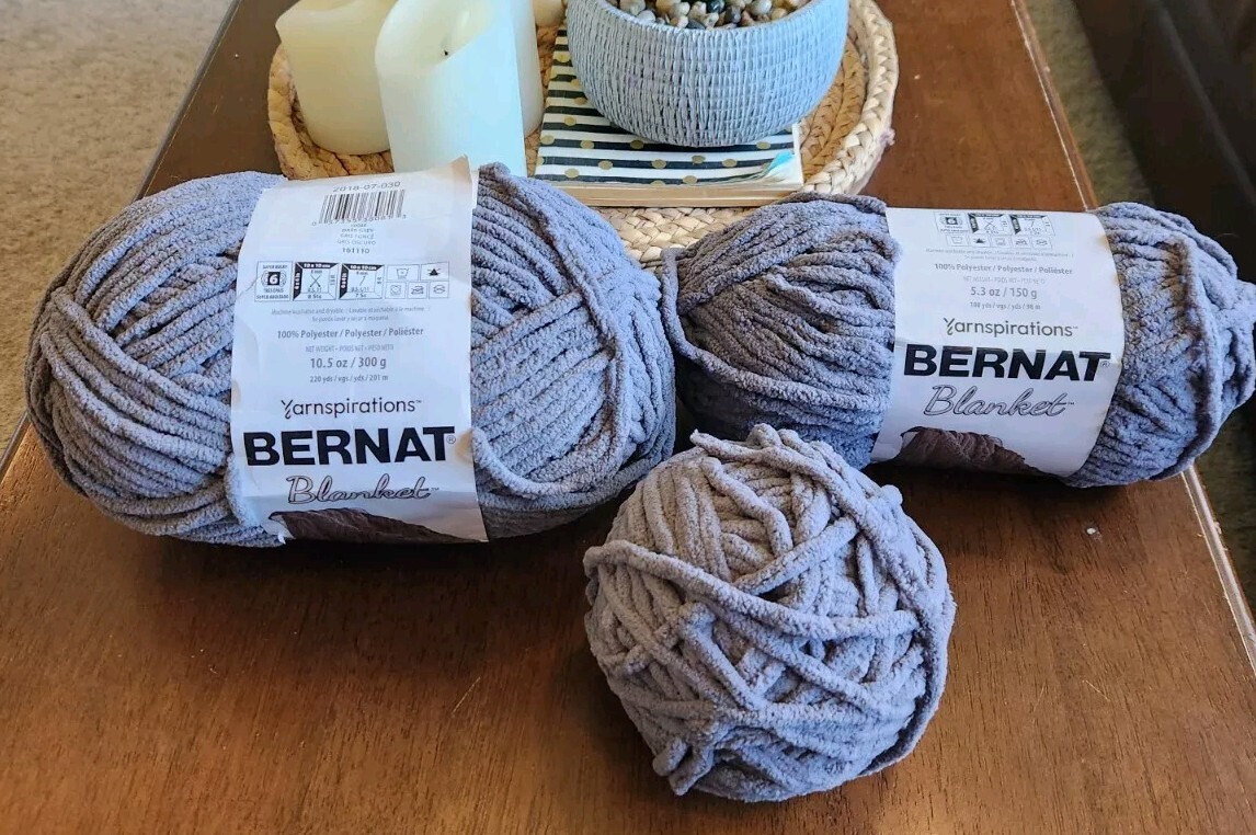 Lot Of 3 Bernat Blanket Big Ball Yarn-Dark Grey Approx 418 Yards