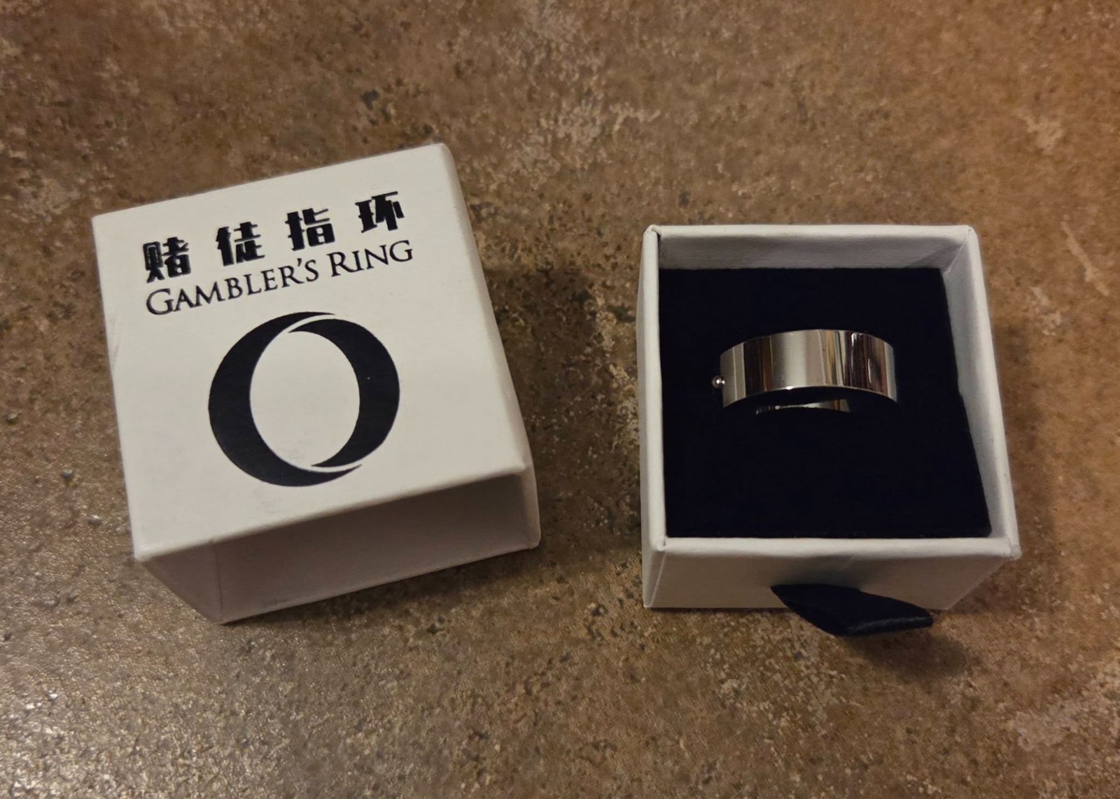 Gambler's Ring by Bacon Magic Mentalism Tricks
