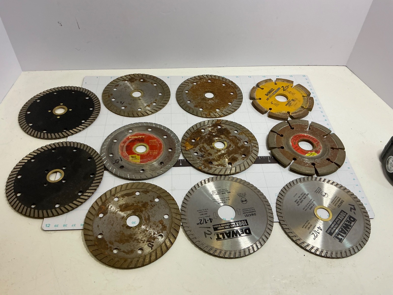 11 Dewalt 4.5in Diamond Grinding Wet/Dry Masonry Turbo Blade & More new & used