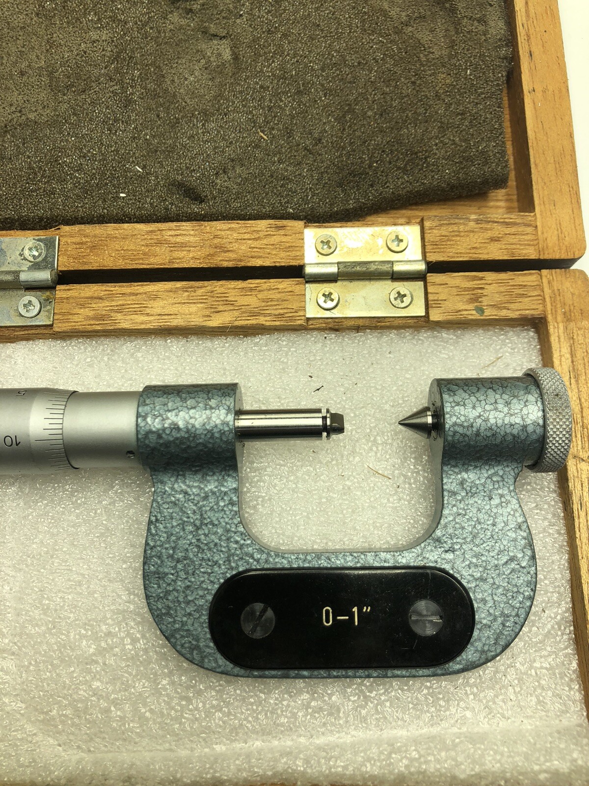 TESA Interchangeable 0" - 1 " THREAD MICROMETER .001 " With Anvils See Photos.