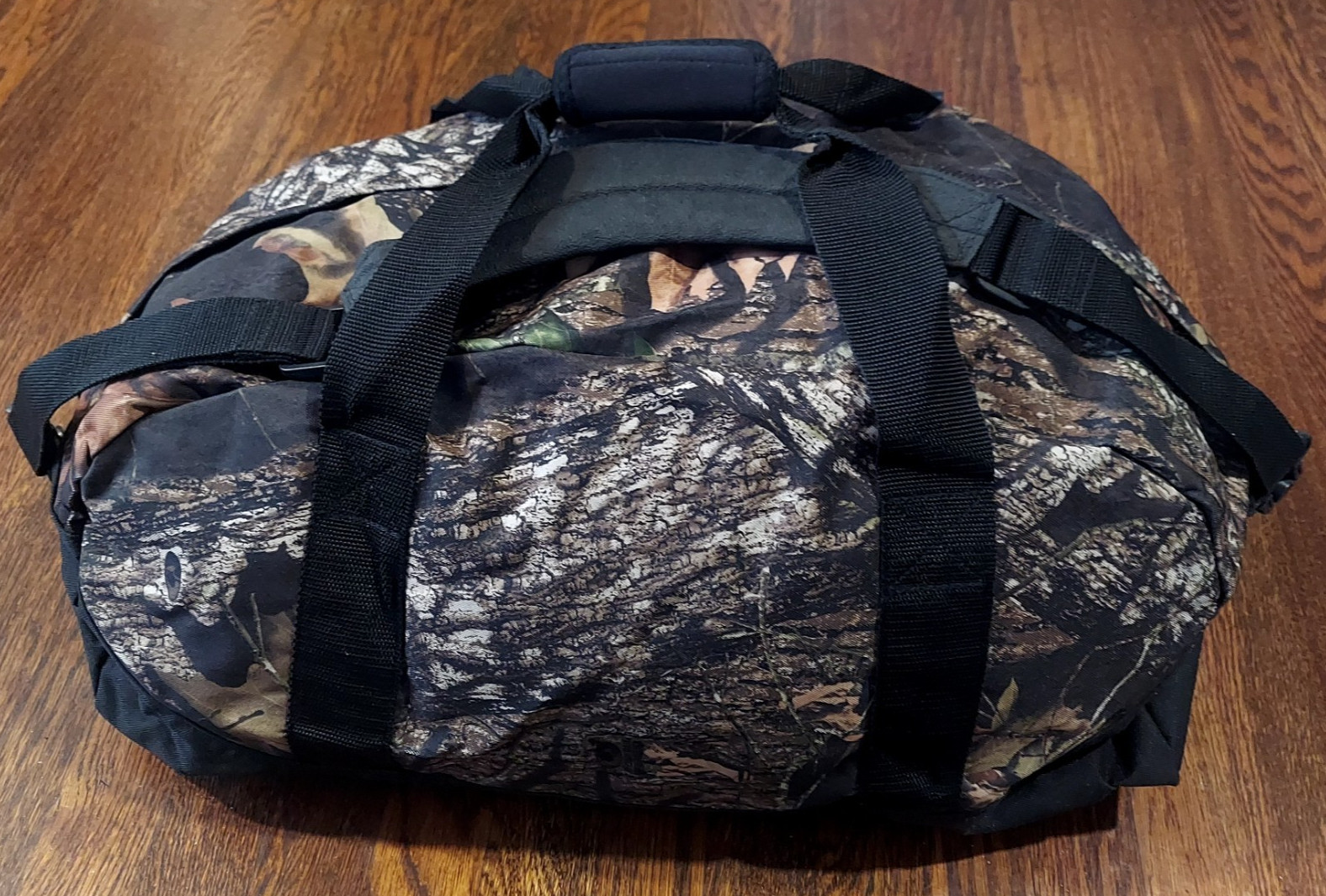 Medium Mossy Oak Breakup camo medium duffle duffel 24" mossyoak