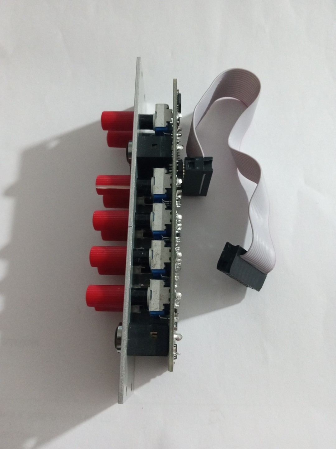 Grayscale Variant Voltage Expander