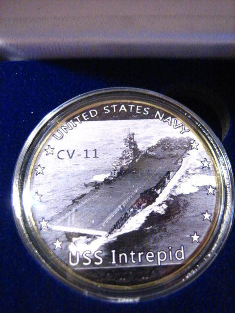 US NAVY - USS INTREPID CV-11 Challenge Coin w/ Presentation Box