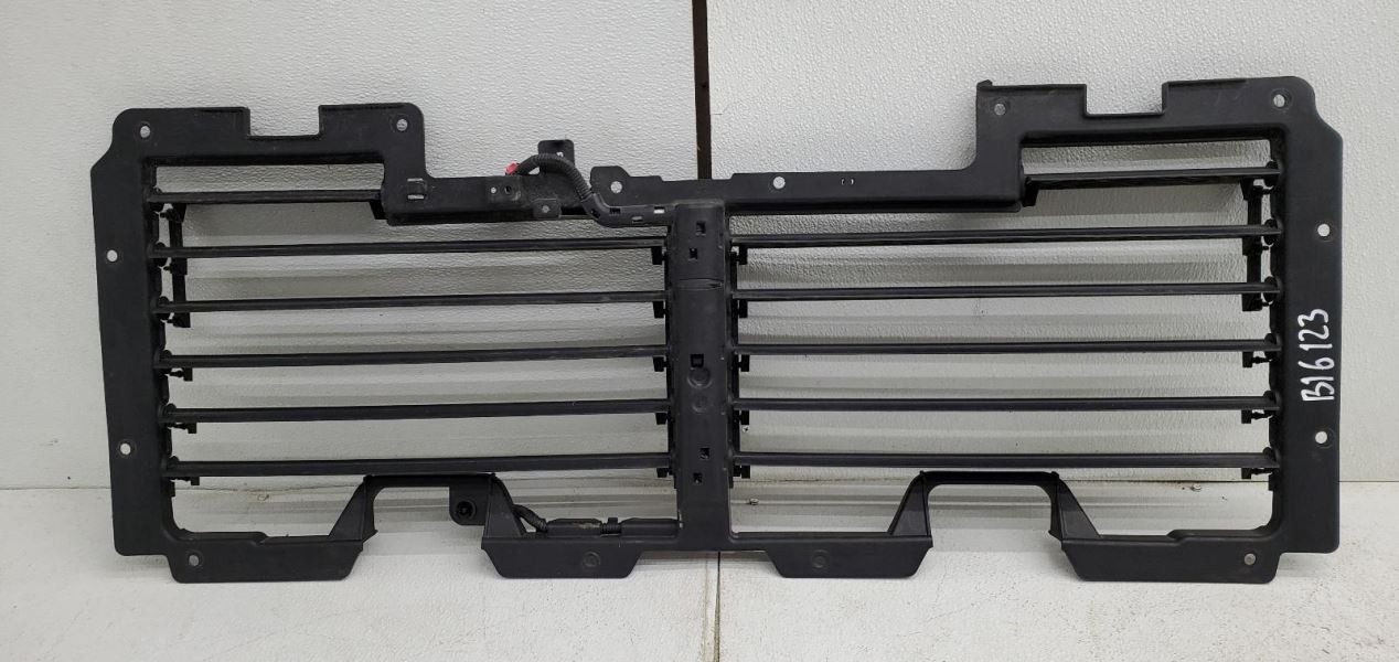 ESCALAESV 2019 Escalade Air Shutter 596979