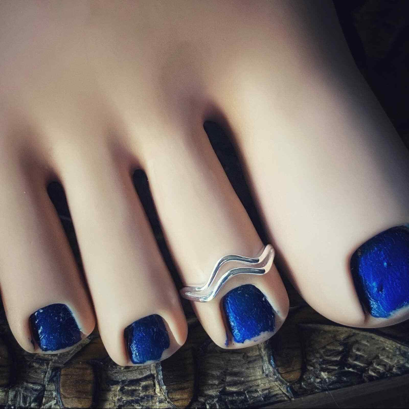 Aquarius Sterling Silver Toe Ring