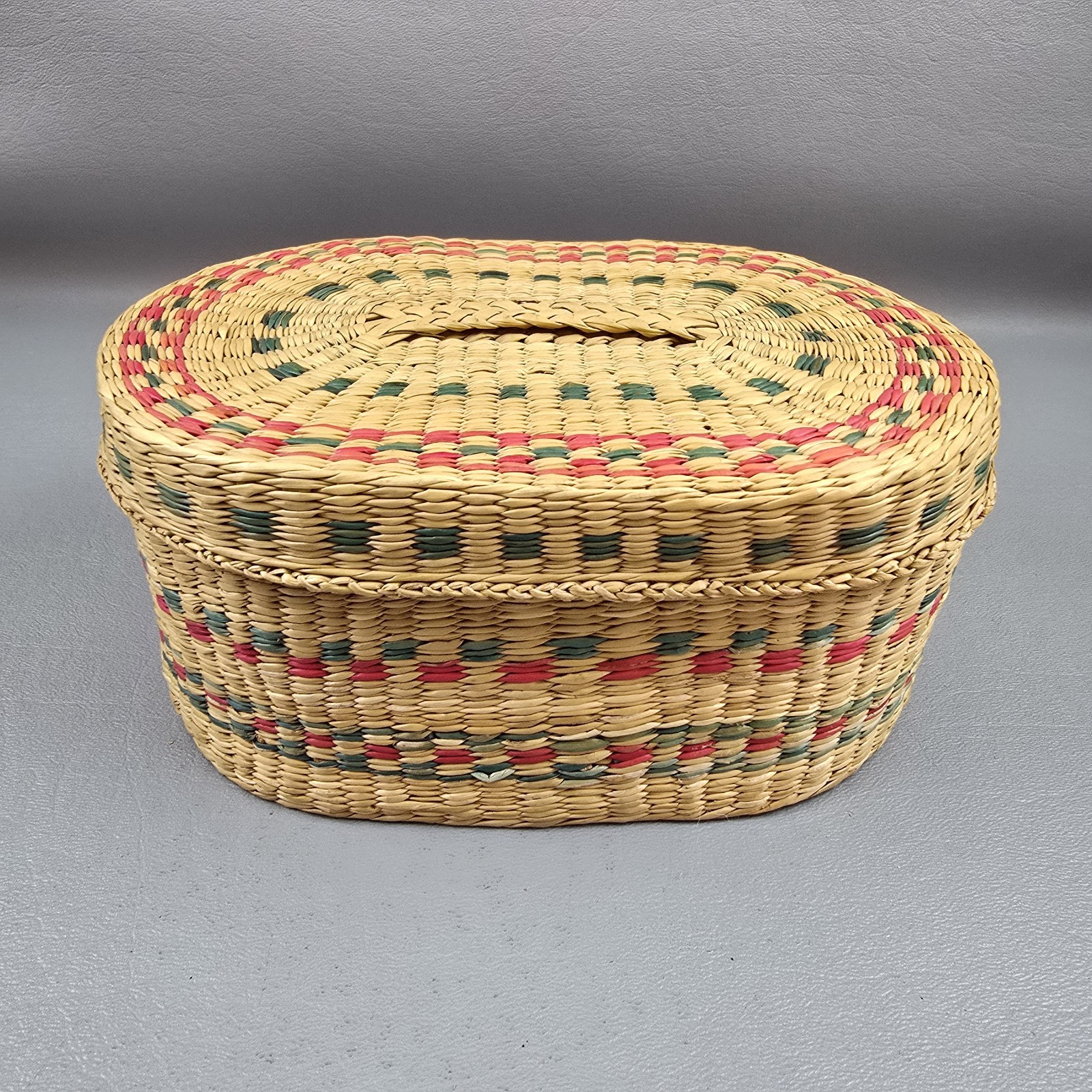 Oval Seagrass Trinket Basket with Lid Country Farmhouse Vintage 7"