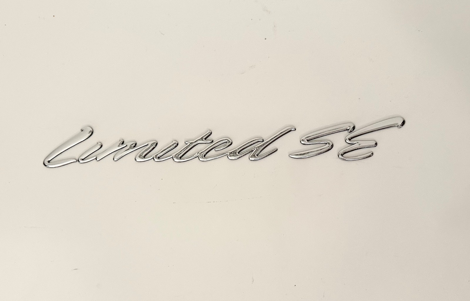 Limited SE Explorer Van Co Warsaw Ind. Emblem