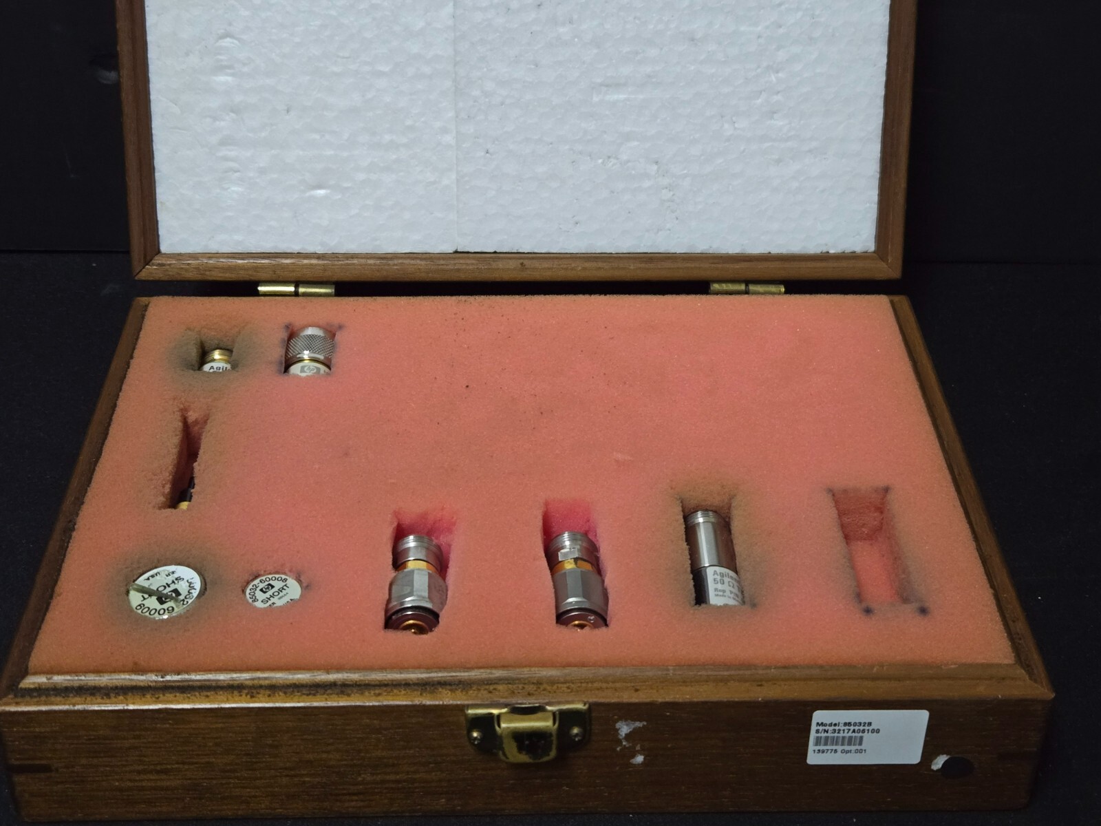 HP/Agilent 85032B : Type N Calibration Kit missing some adapters (6100)