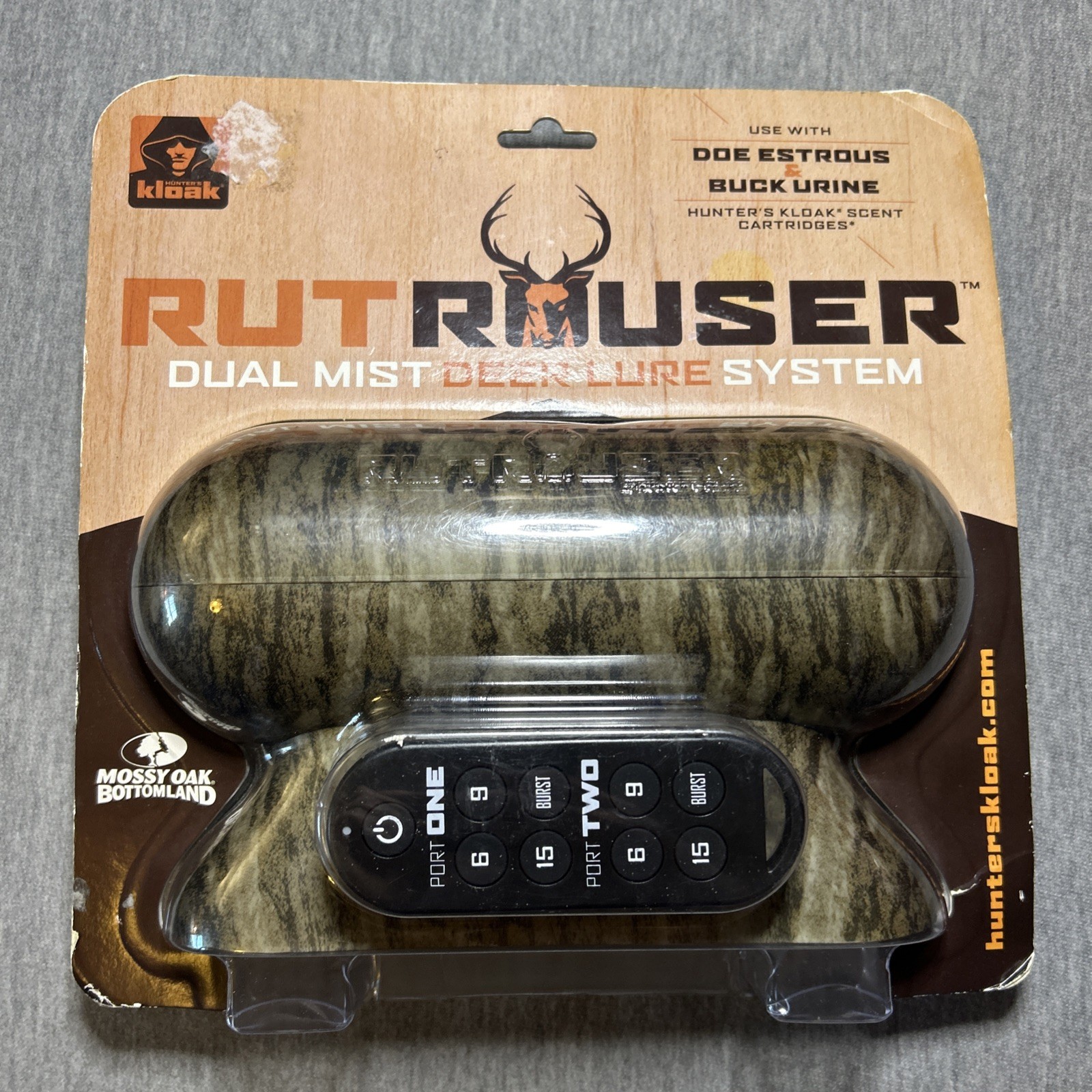 New Hunter's Kloak Rut Rouser Dual Mist Lure System - Free Shipping