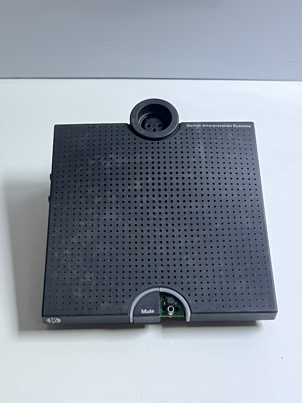 DIS DC 6120 P Portable Conference Unit