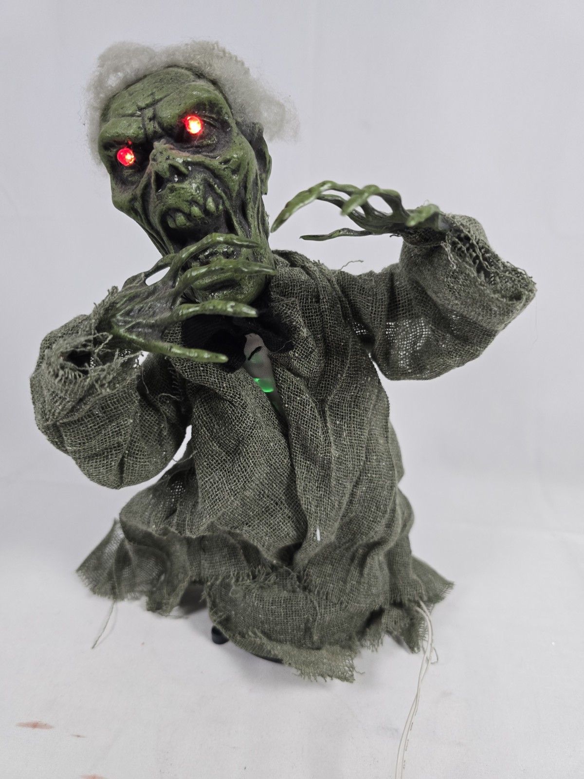 Aroma Halloween Animated Growling Light Up Tabletop Zombie  12" Tall Works