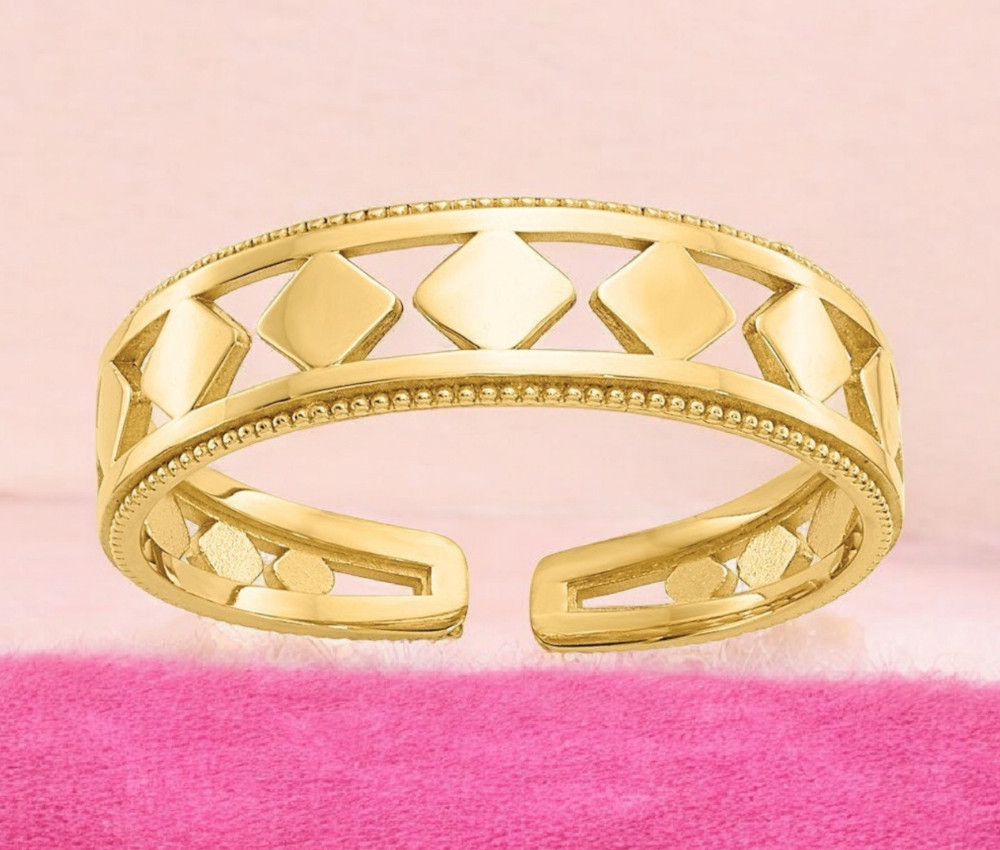 14k Yellow Gold Solid Textured Polished Diamond Shapes Toe Ring - Adjustable
