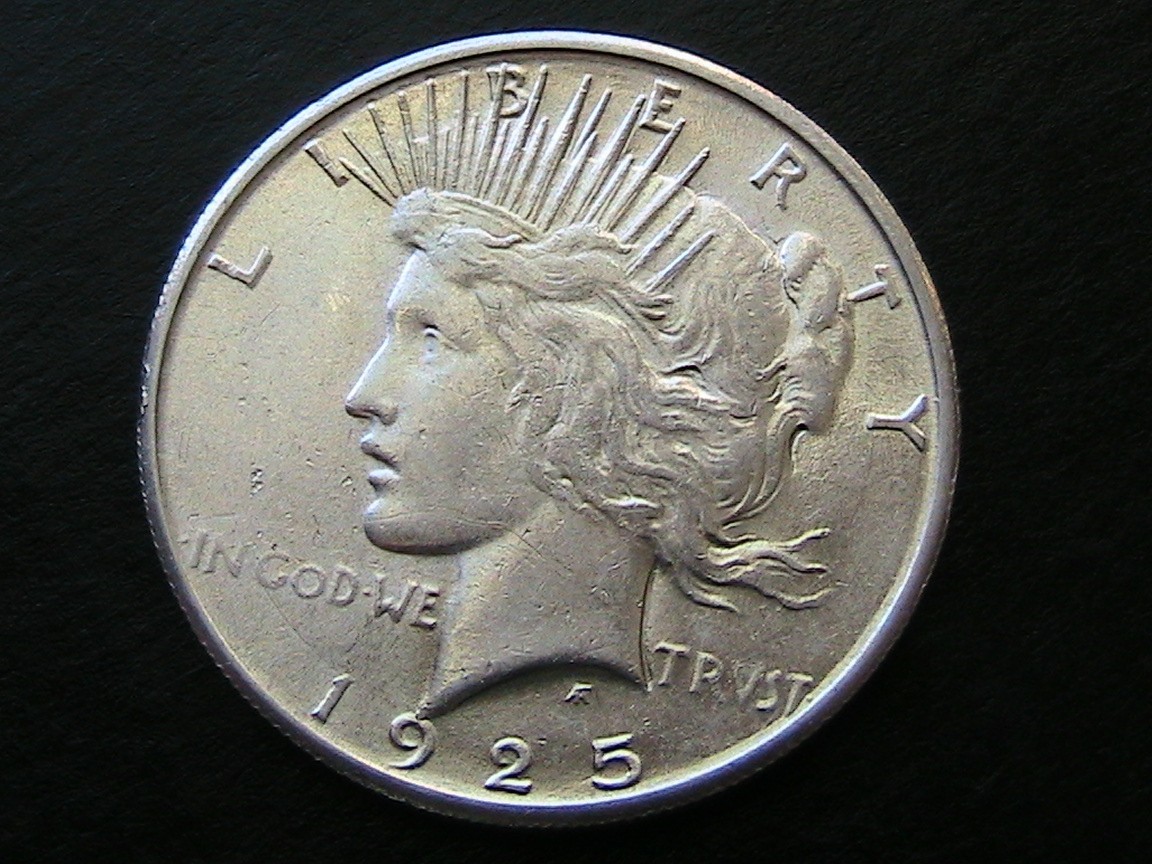1925-S PEACE DOLLAR