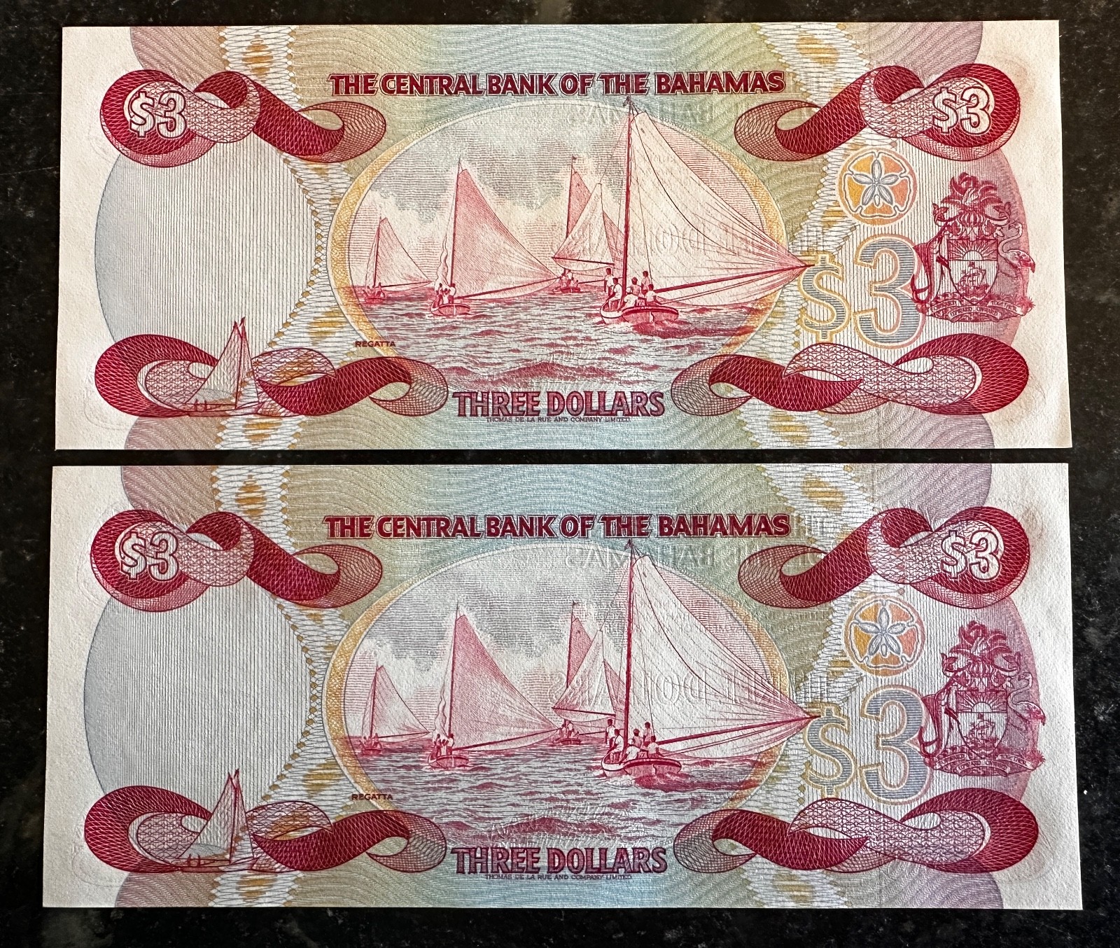 Bahamas Islands 2 Consecutive# $3 Dollar Banknotes 1984 Choice Uncirculated P#44