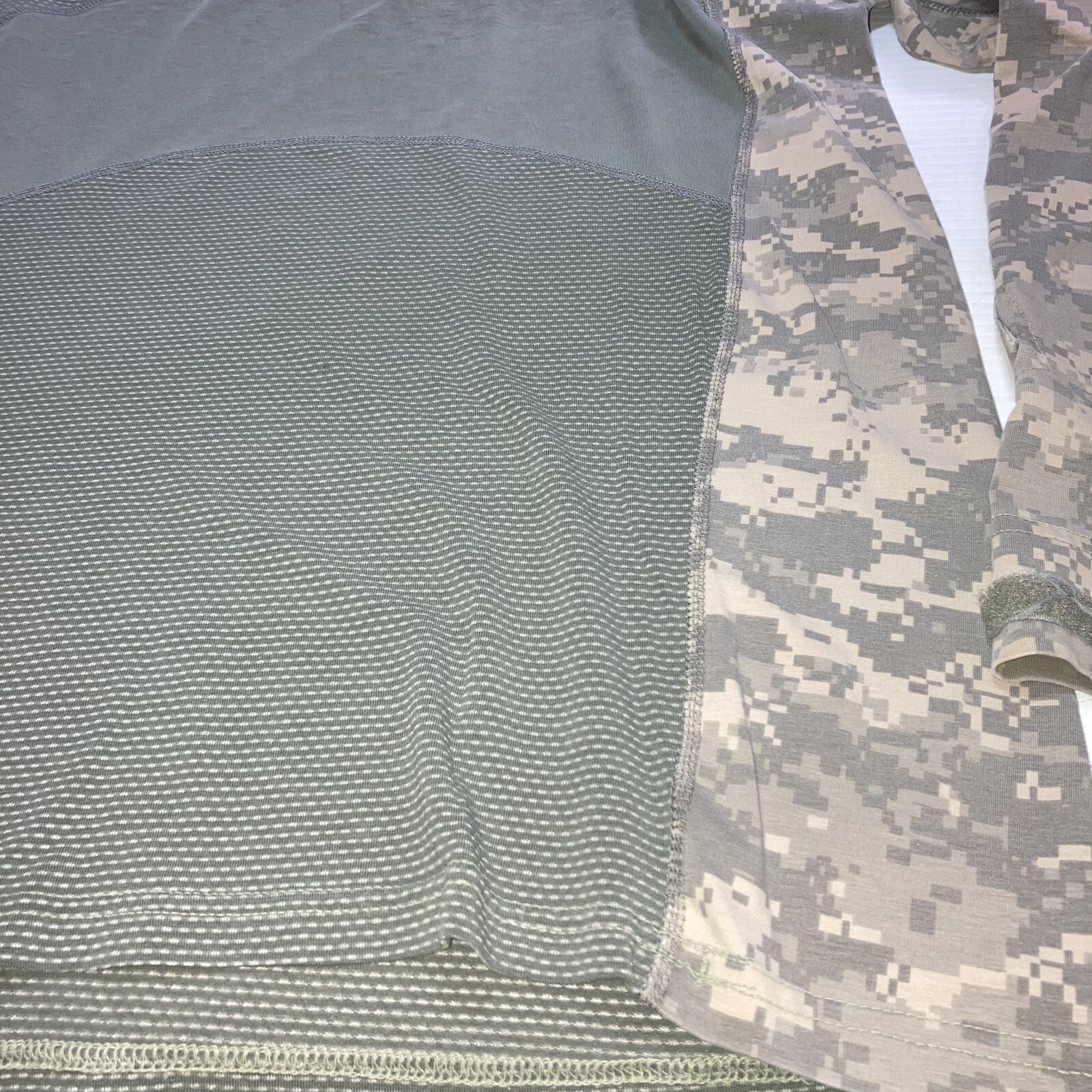 Massif US Army Combat Shirt Long Sleeve Digital Camo Sz M
